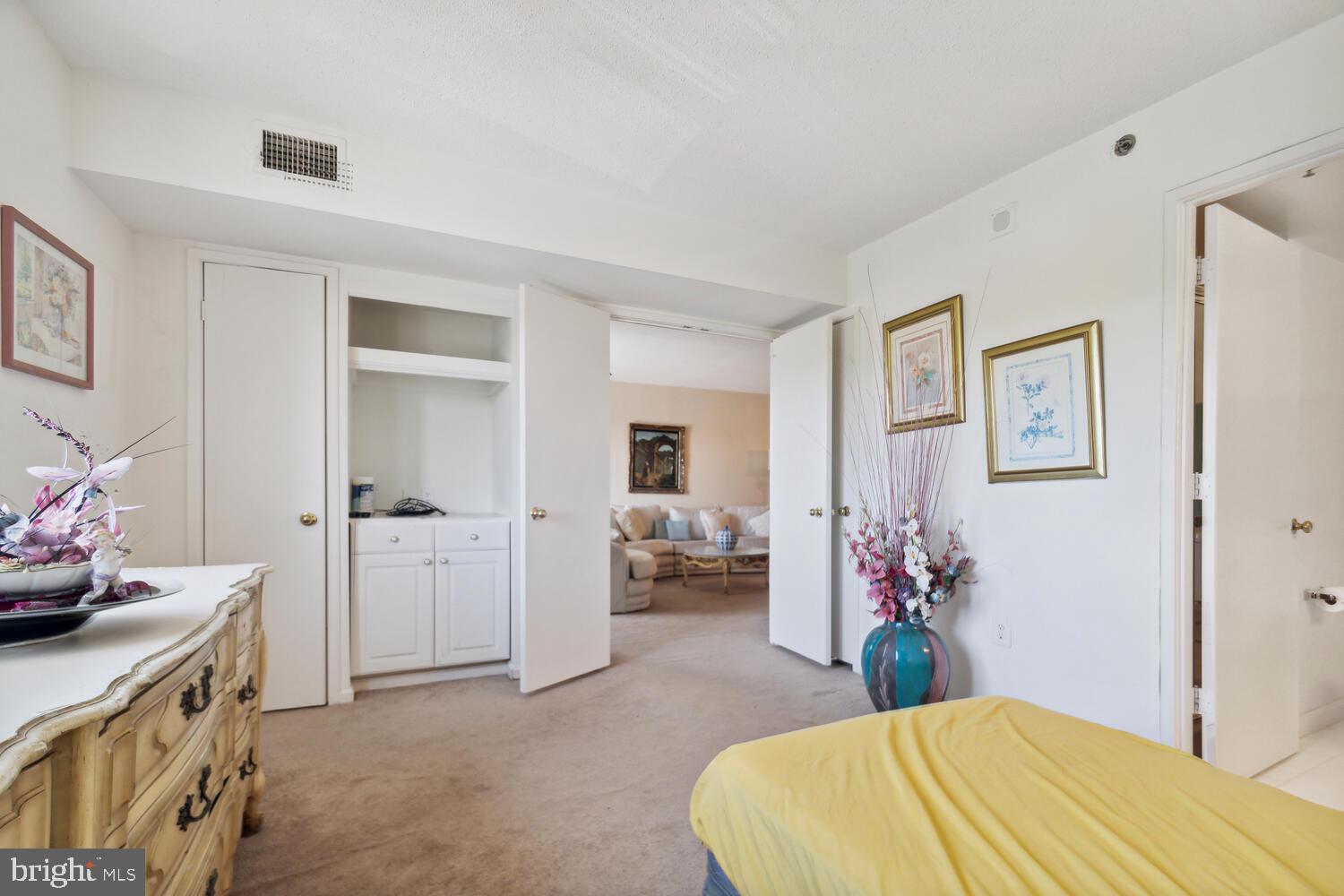 FAIRWAYS SOUTH - Residential