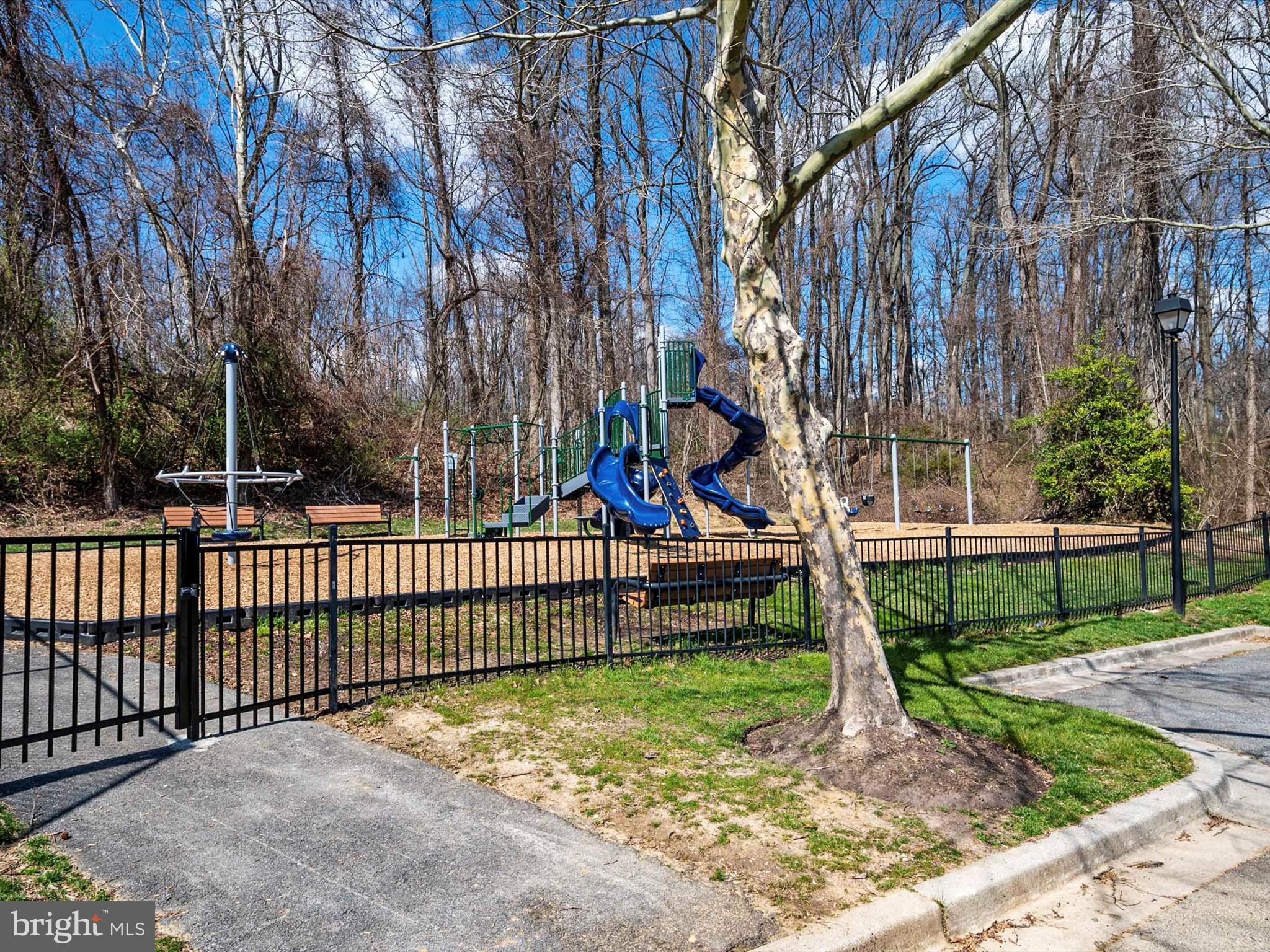 SOUTH RIVER COLONY - Residential