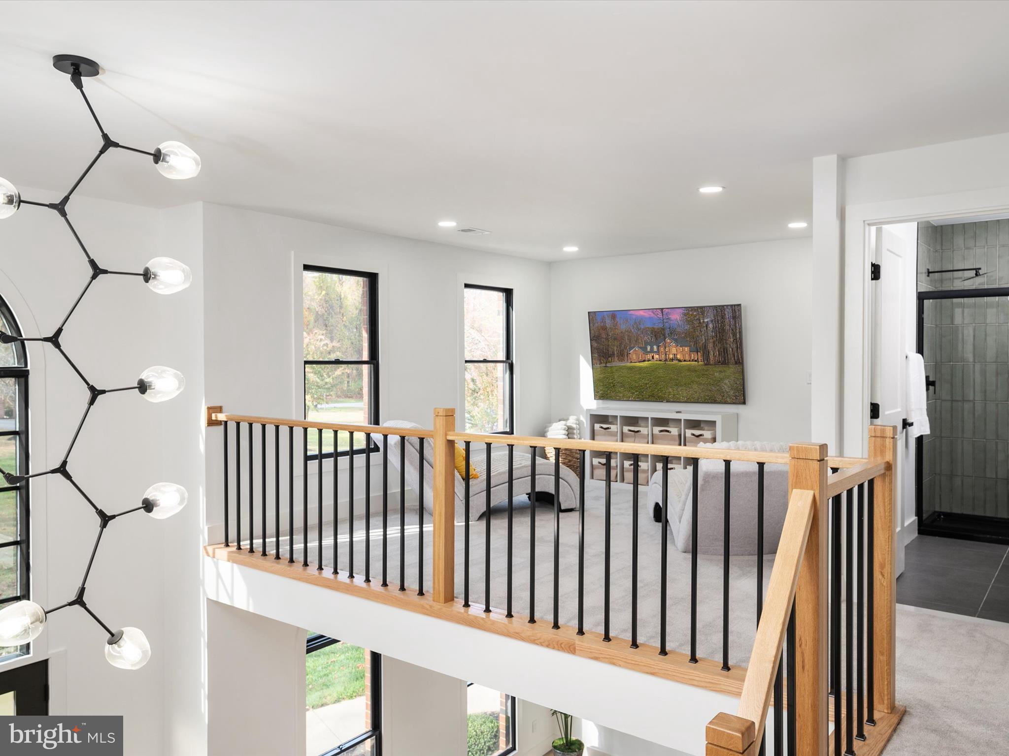 SOUTH RIVER COLONY - Residential