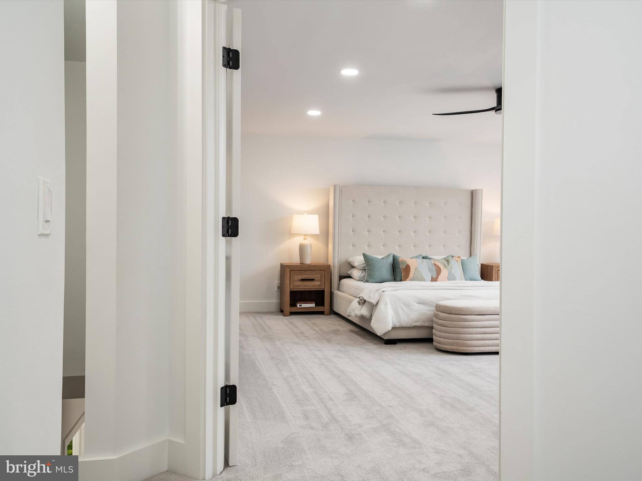 SOUTH RIVER COLONY - Residential