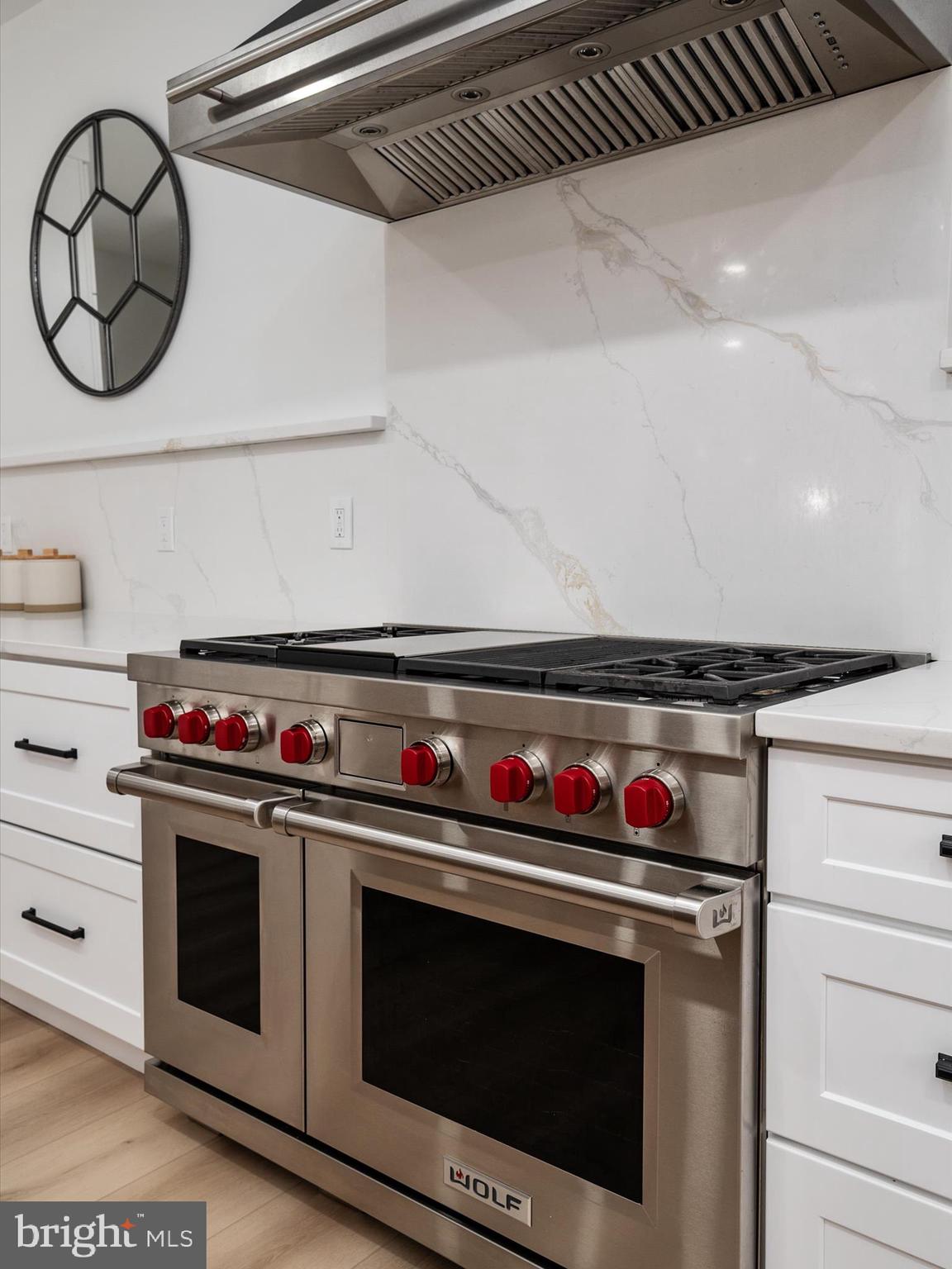 SOUTH RIVER COLONY - Residential