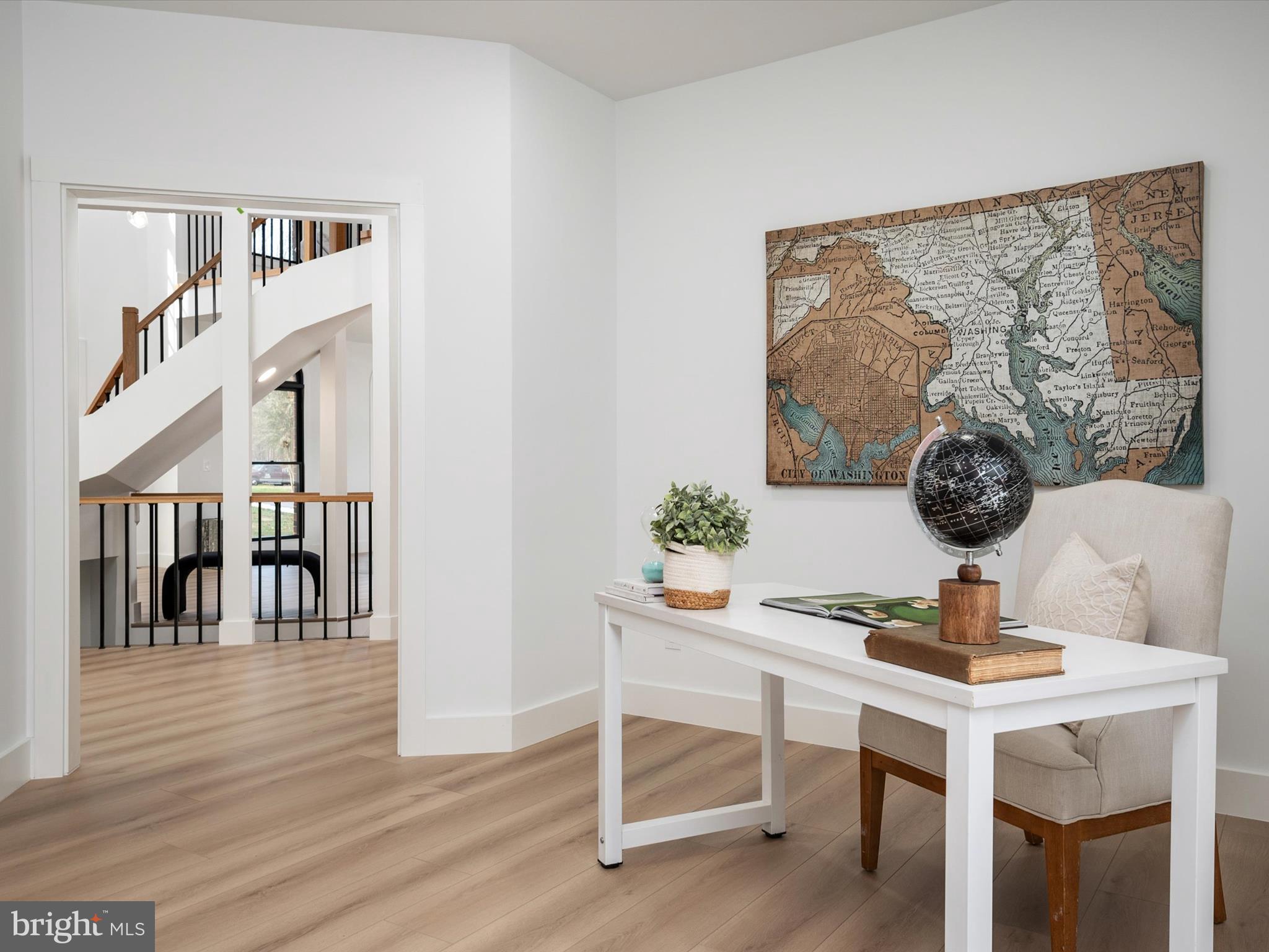 SOUTH RIVER COLONY - Residential