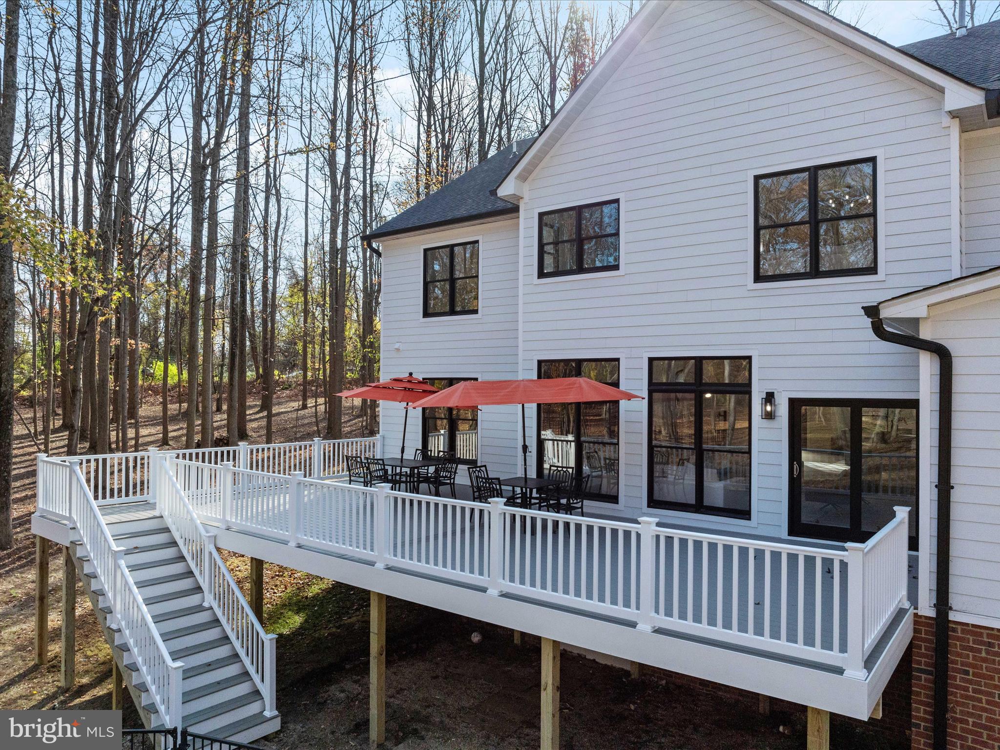 SOUTH RIVER COLONY - Residential