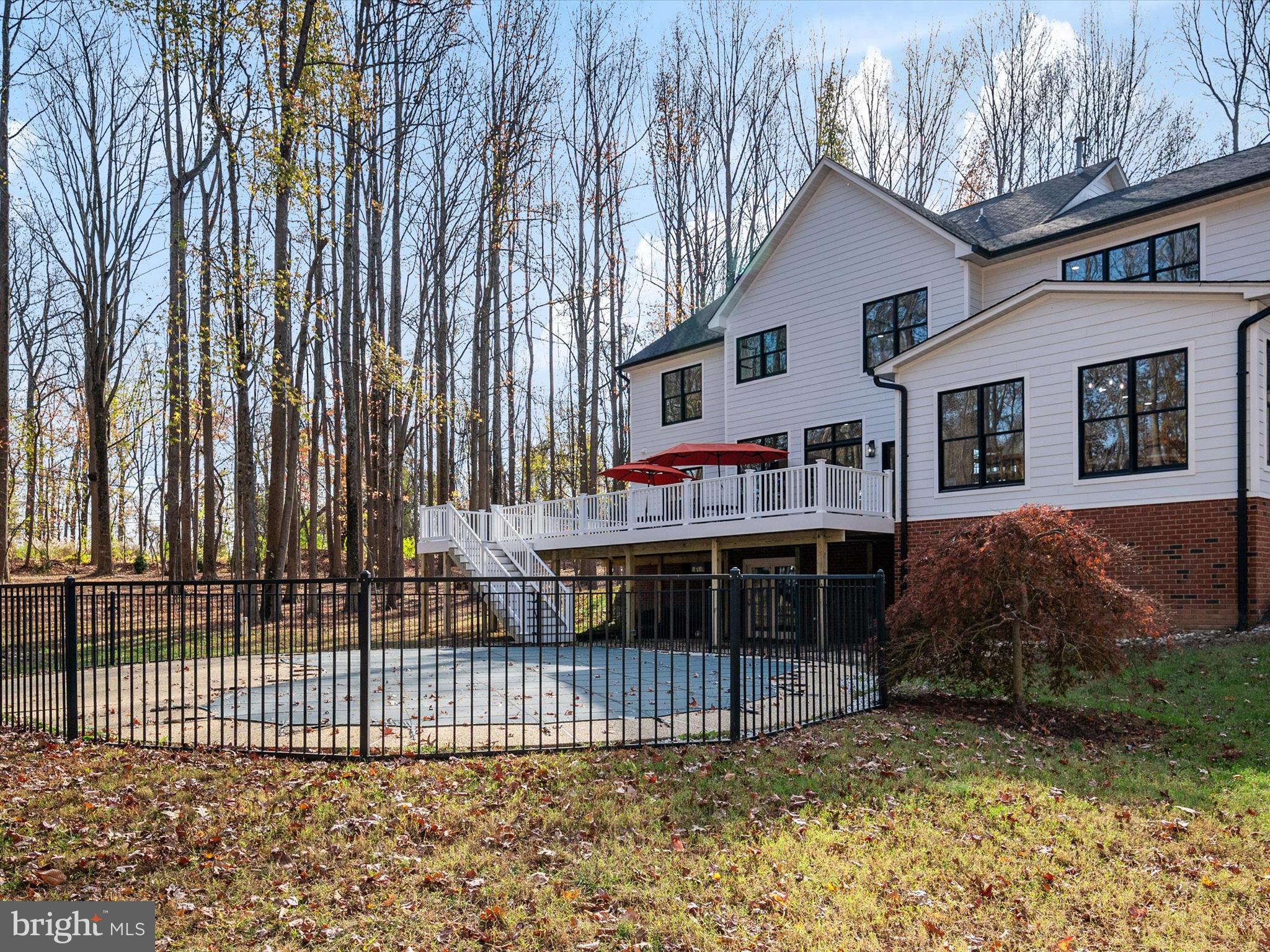 SOUTH RIVER COLONY - Residential