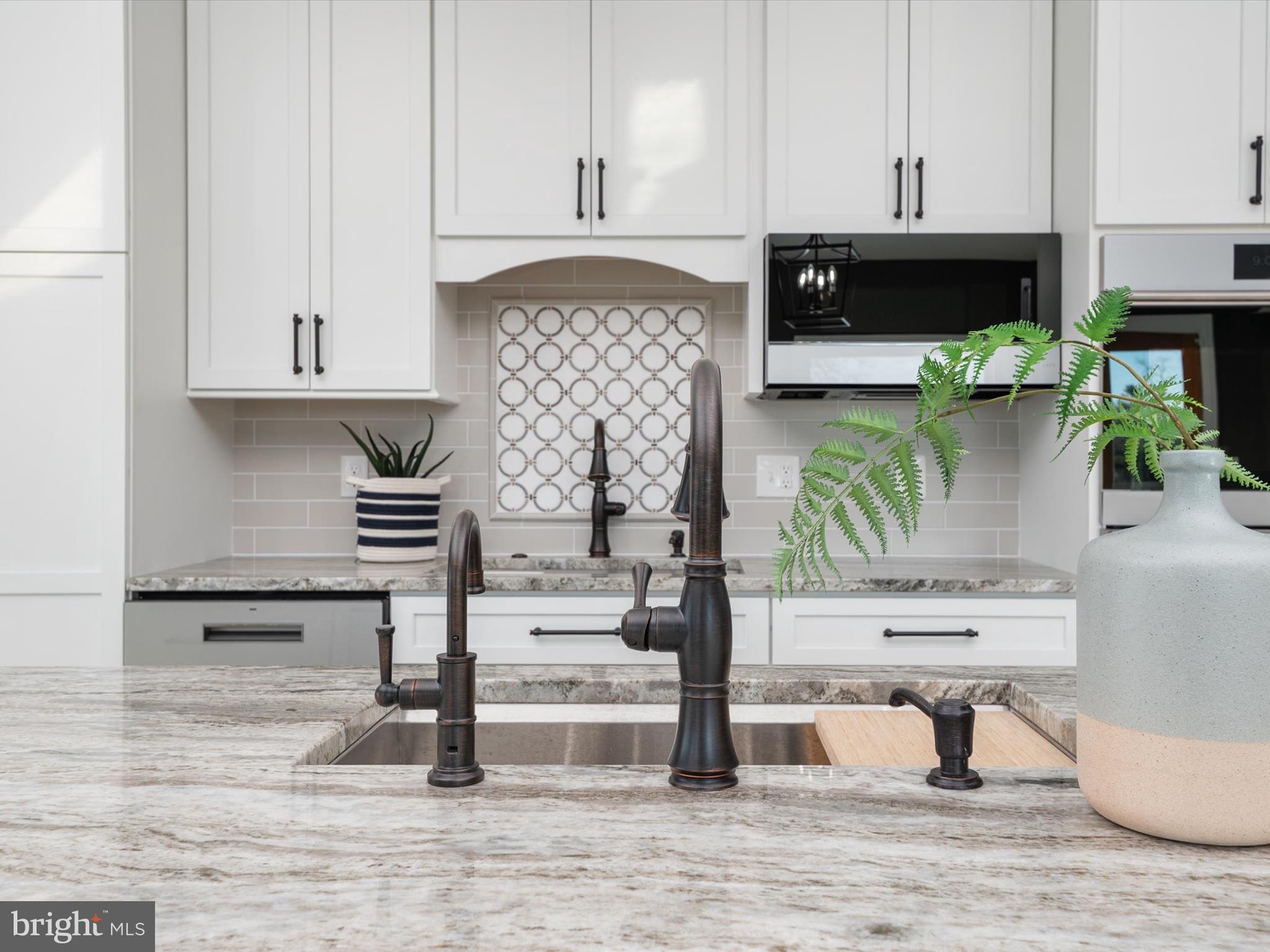 WEST SHORE - Residential