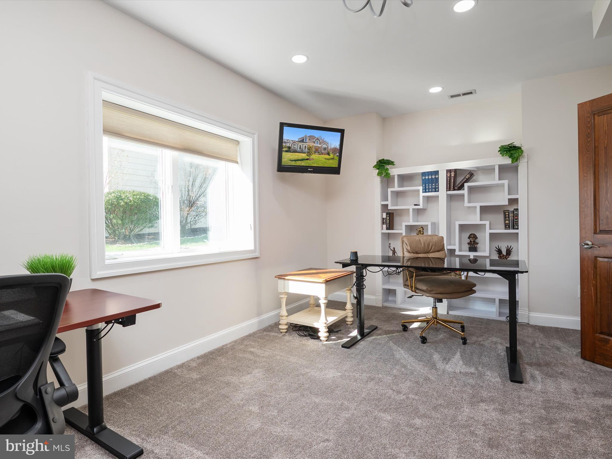 WEST SHORE - Residential