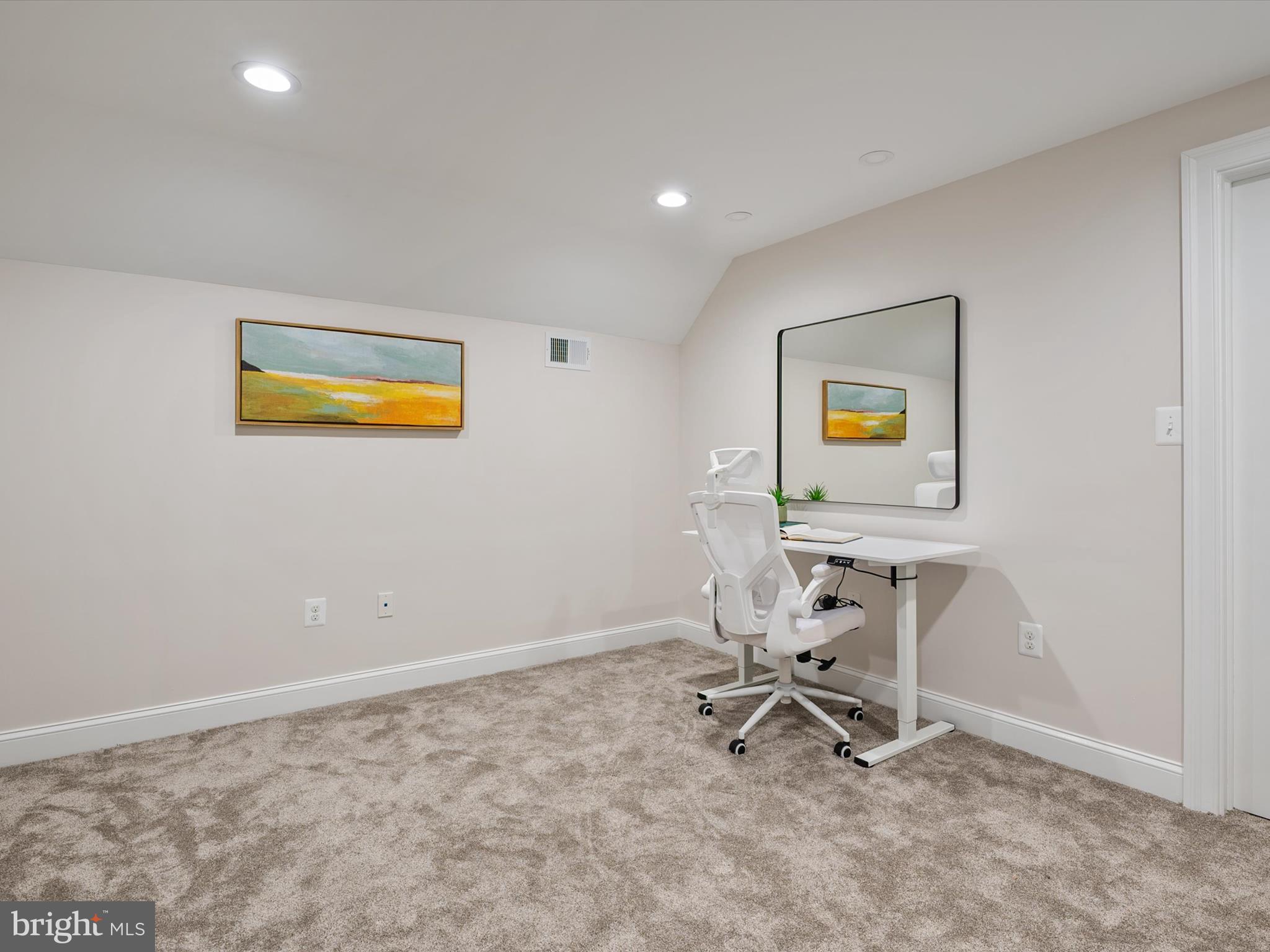 WEST SHORE - Residential