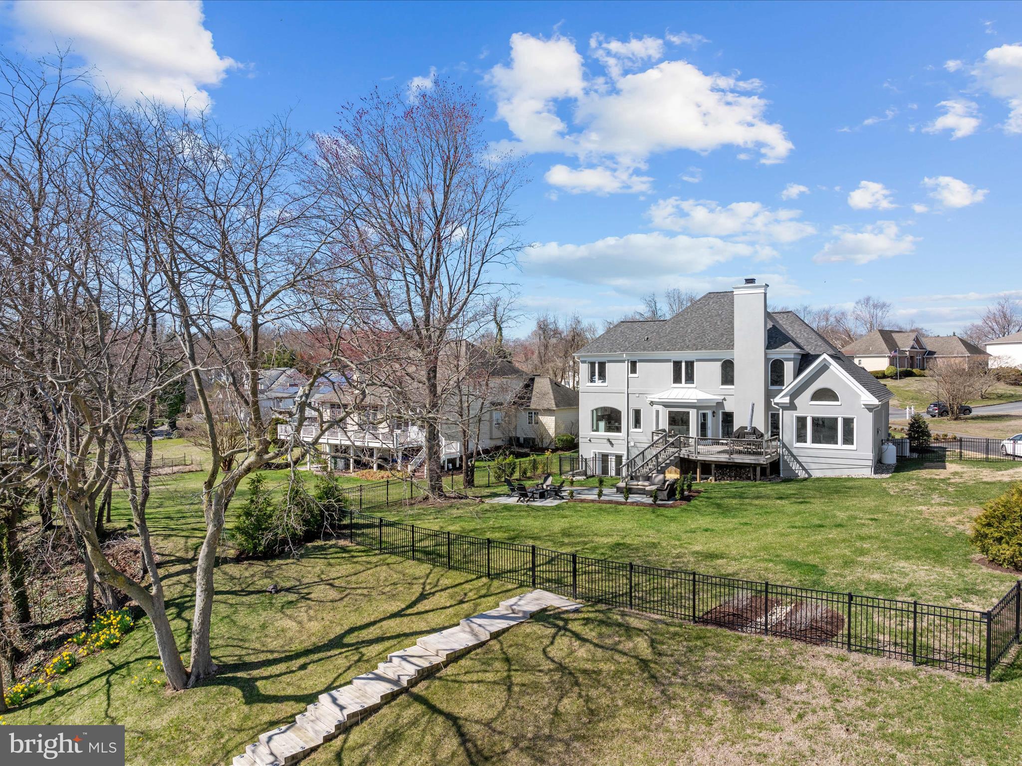 WEST SHORE - Residential