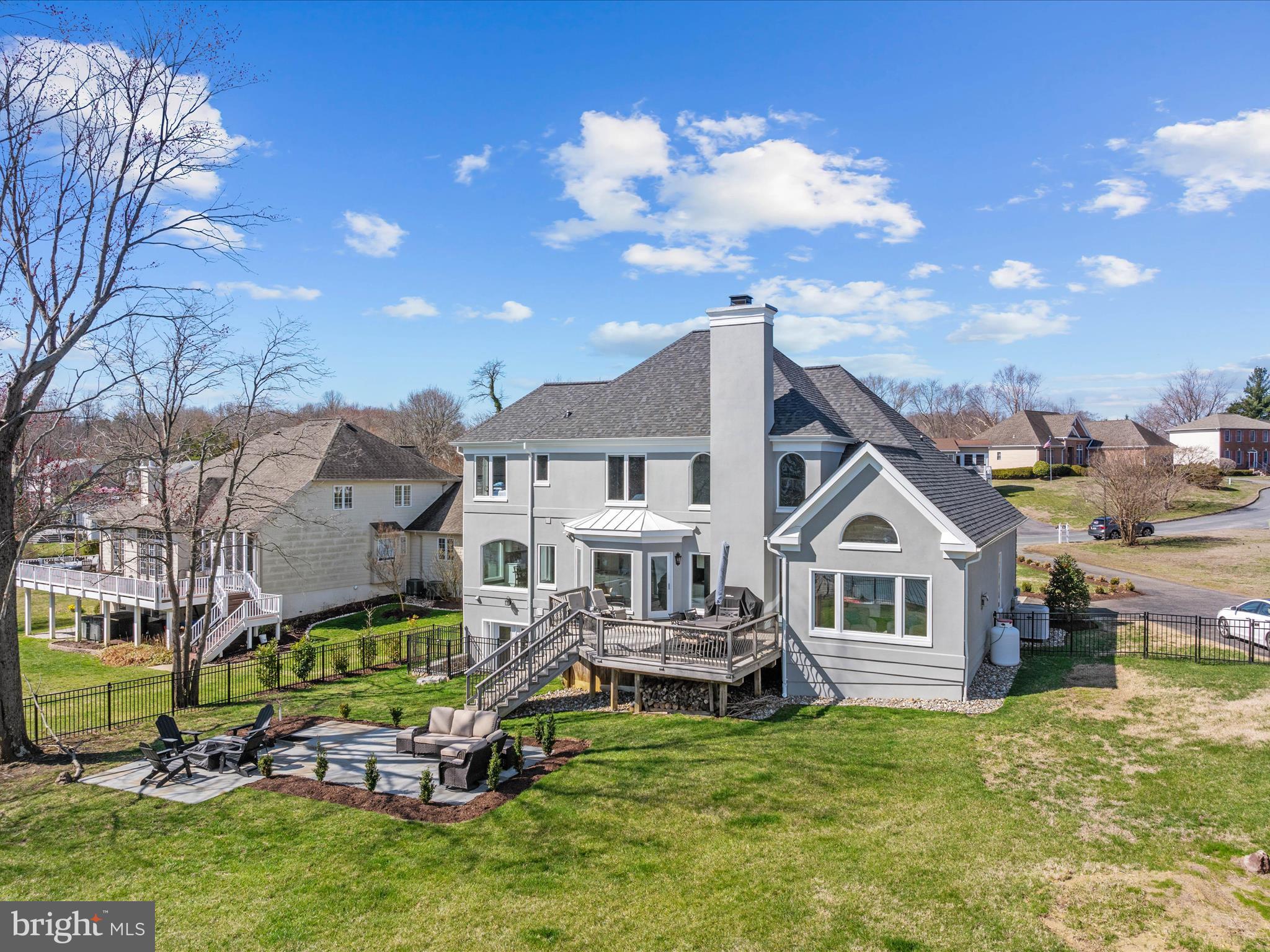 WEST SHORE - Residential