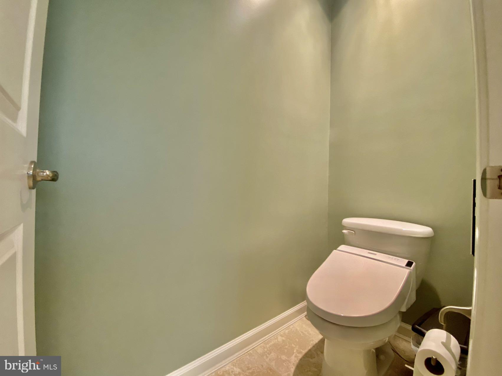 WATKINS MILL TOWN CENTER - Residential Lease