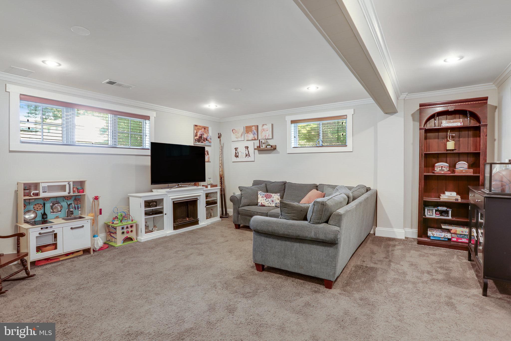 BROOKHAVEN - Residential