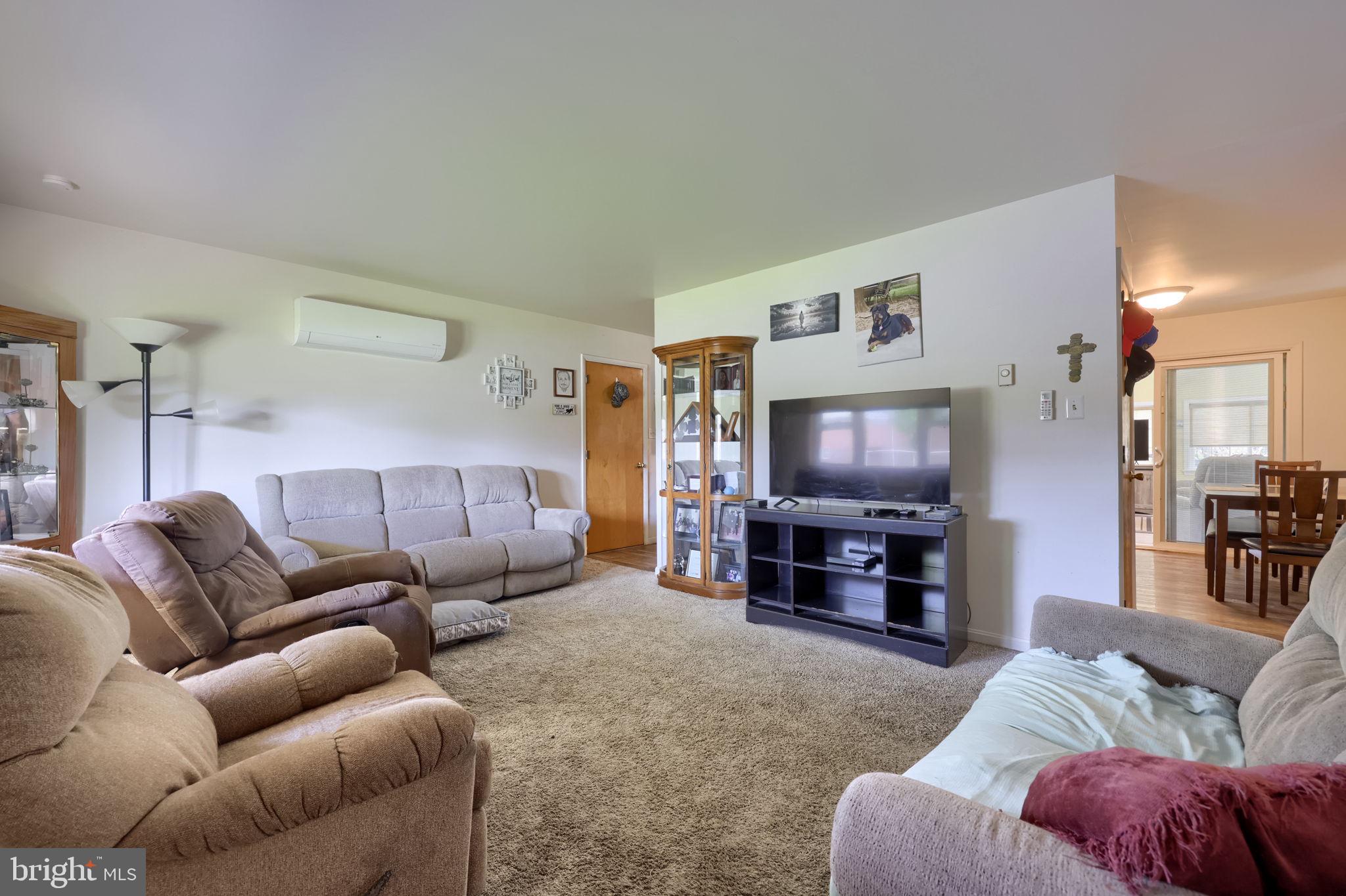 INTERCOURSE - Residential