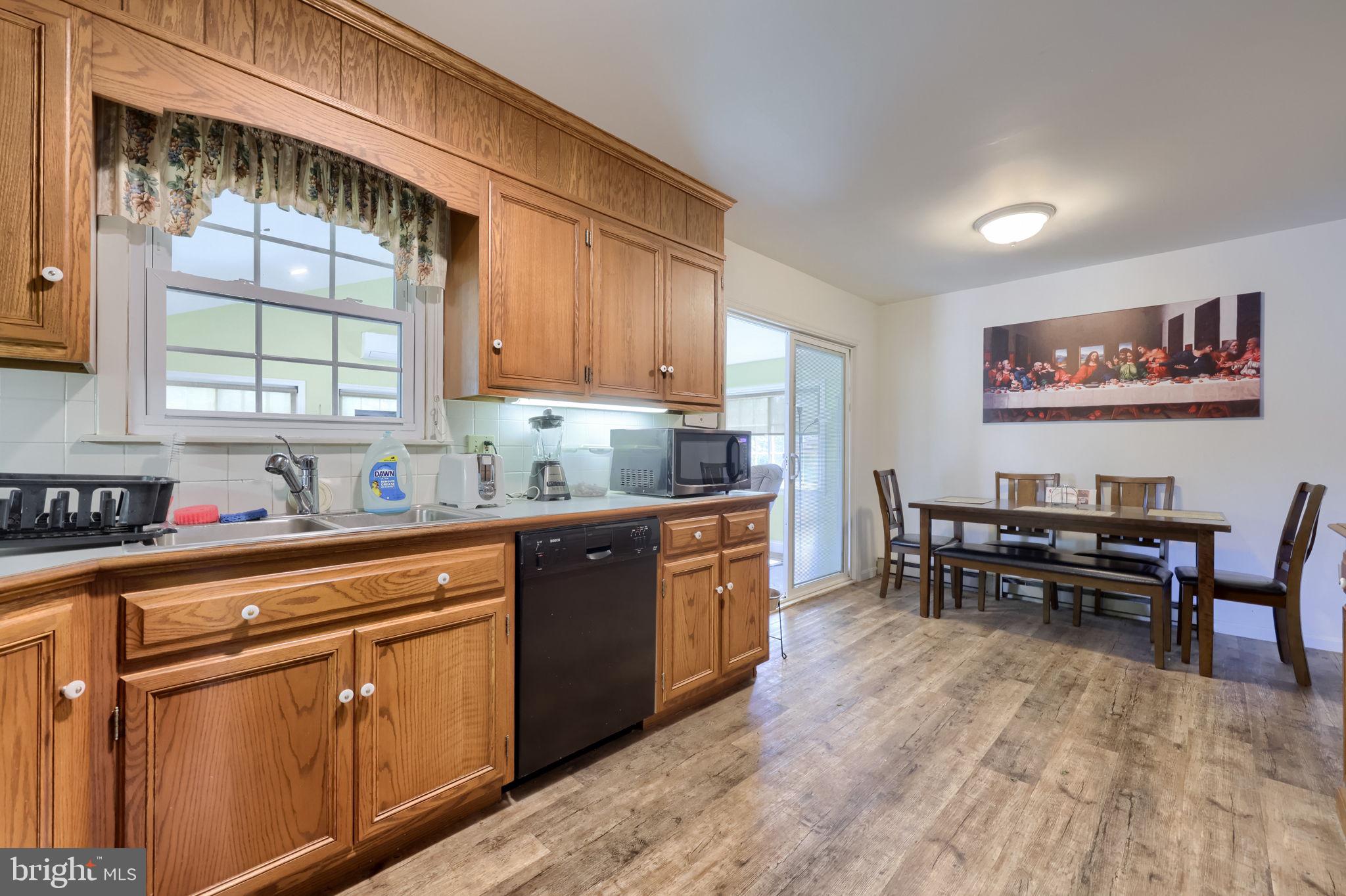 INTERCOURSE - Residential