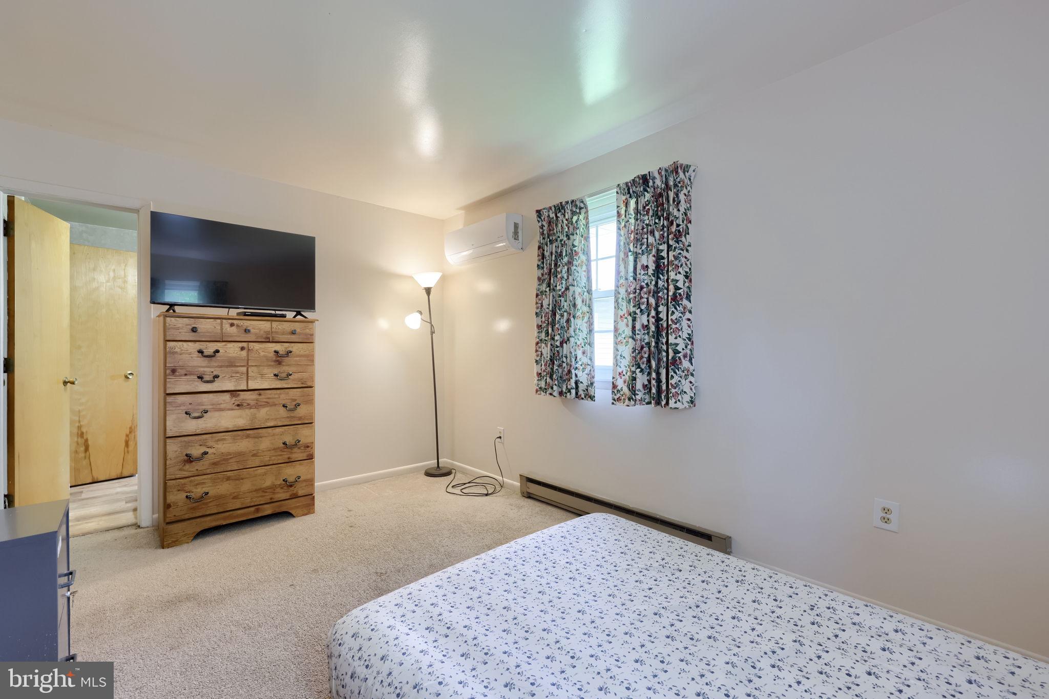 INTERCOURSE - Residential