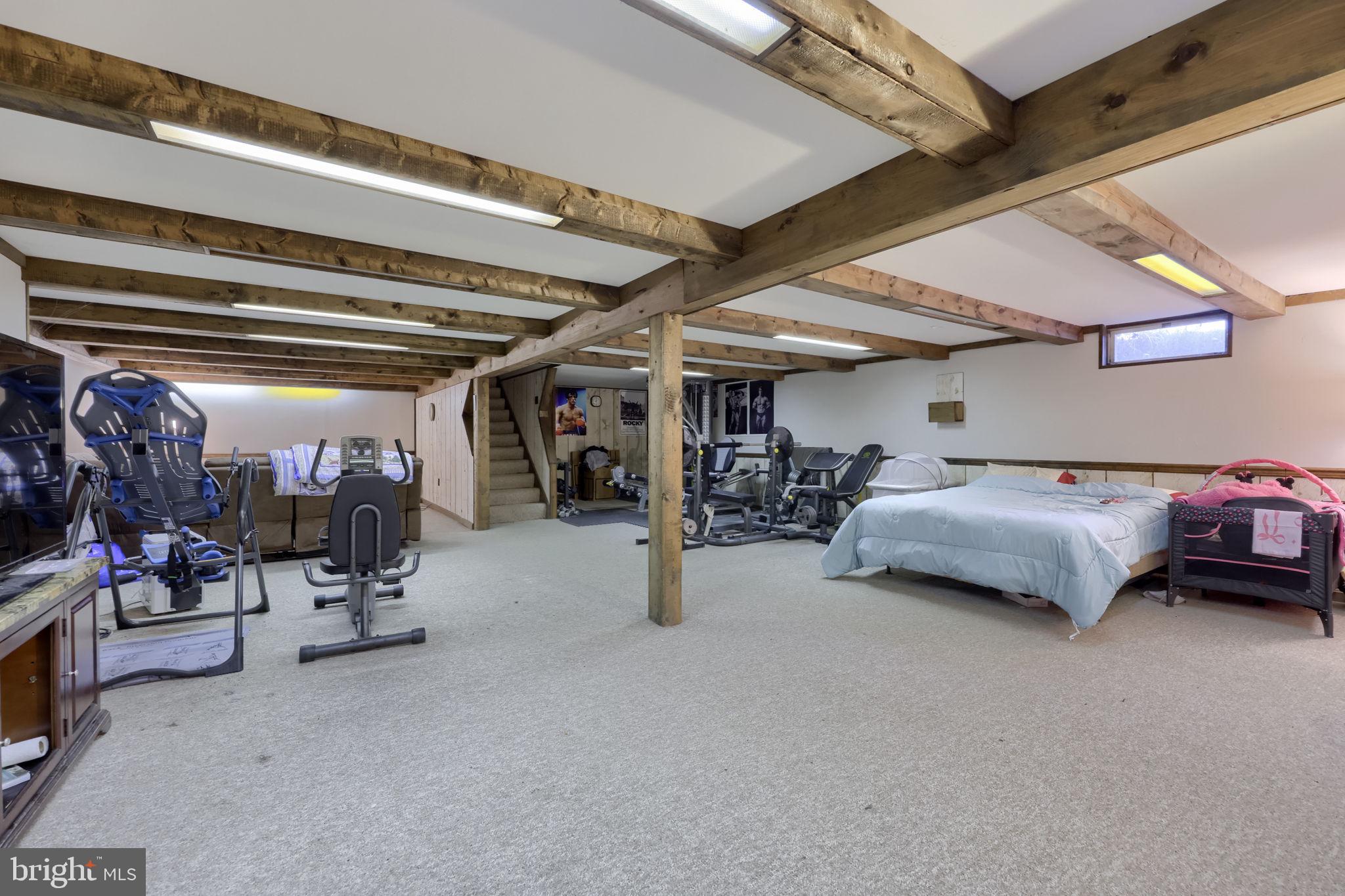 INTERCOURSE - Residential