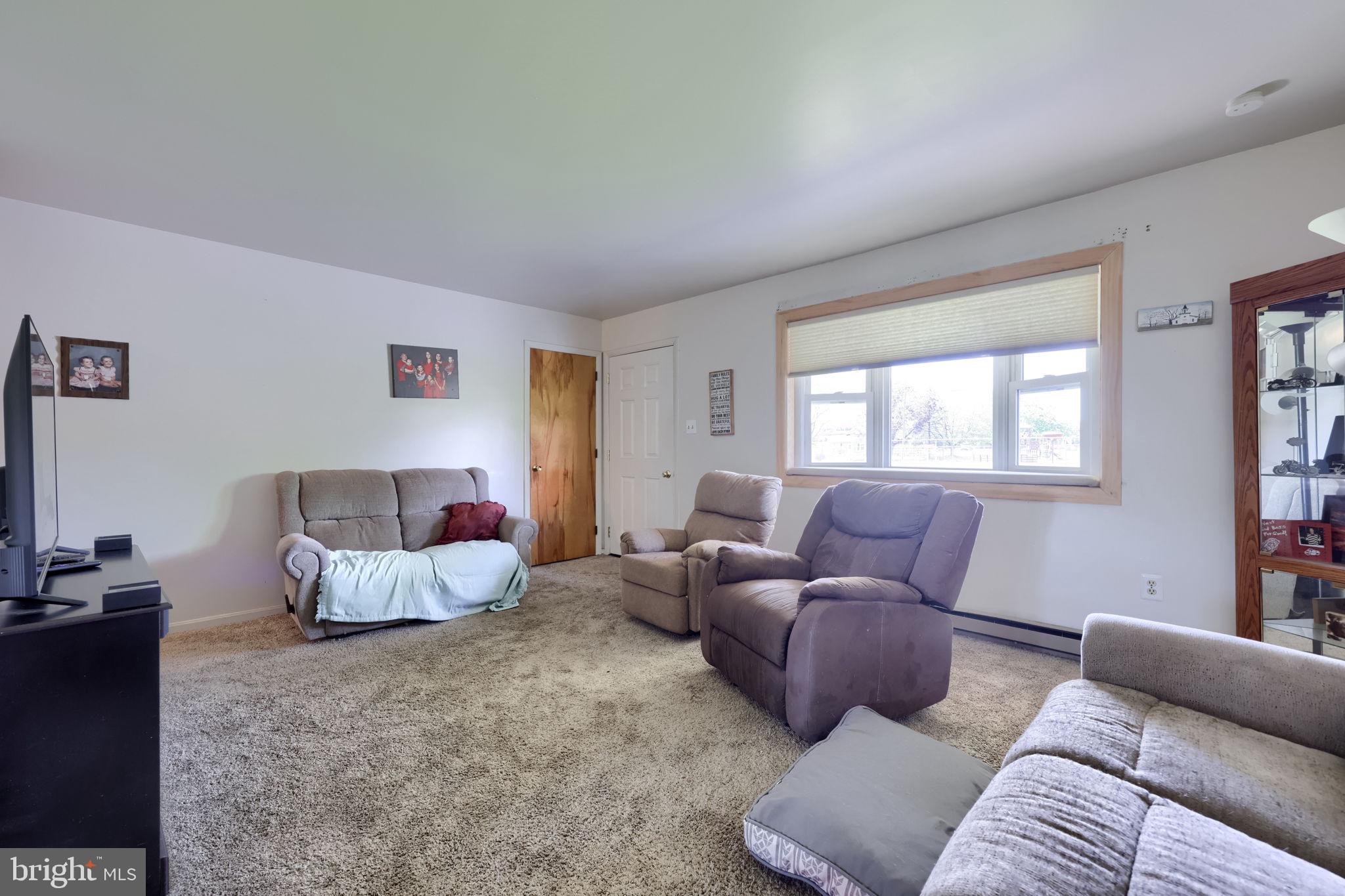 INTERCOURSE - Residential