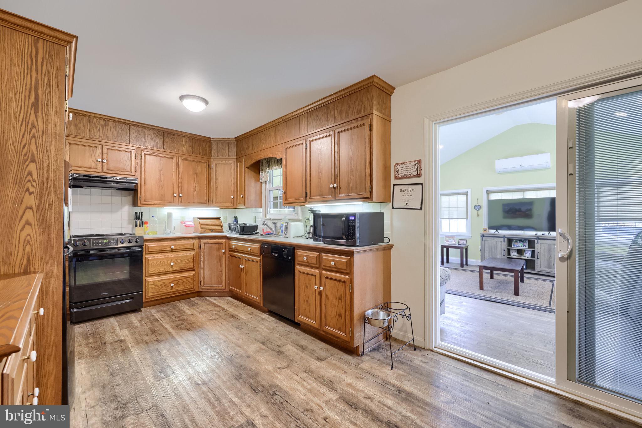 INTERCOURSE - Residential