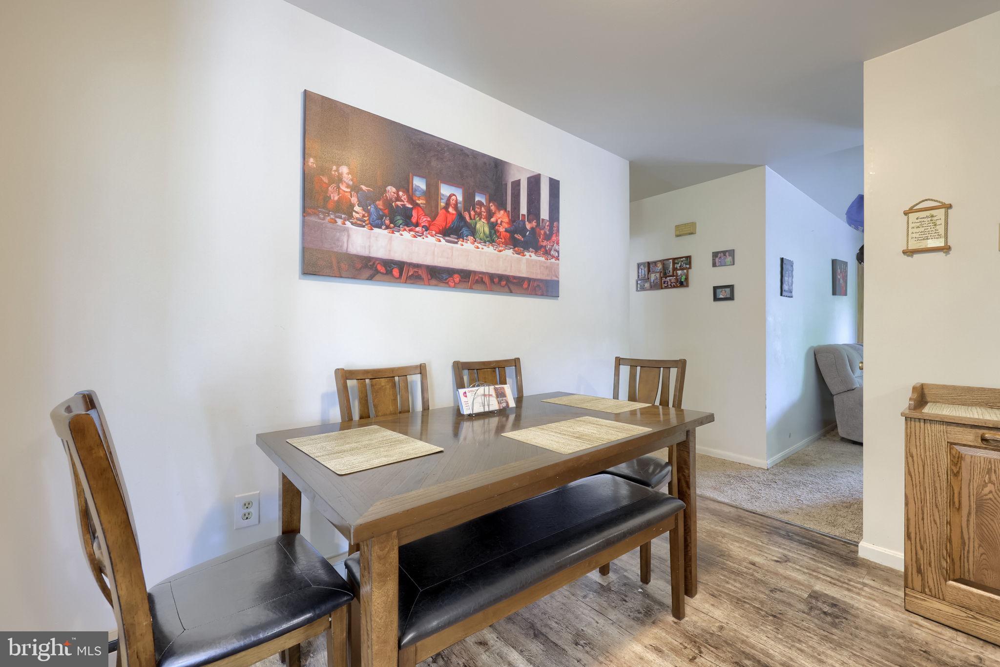 INTERCOURSE - Residential