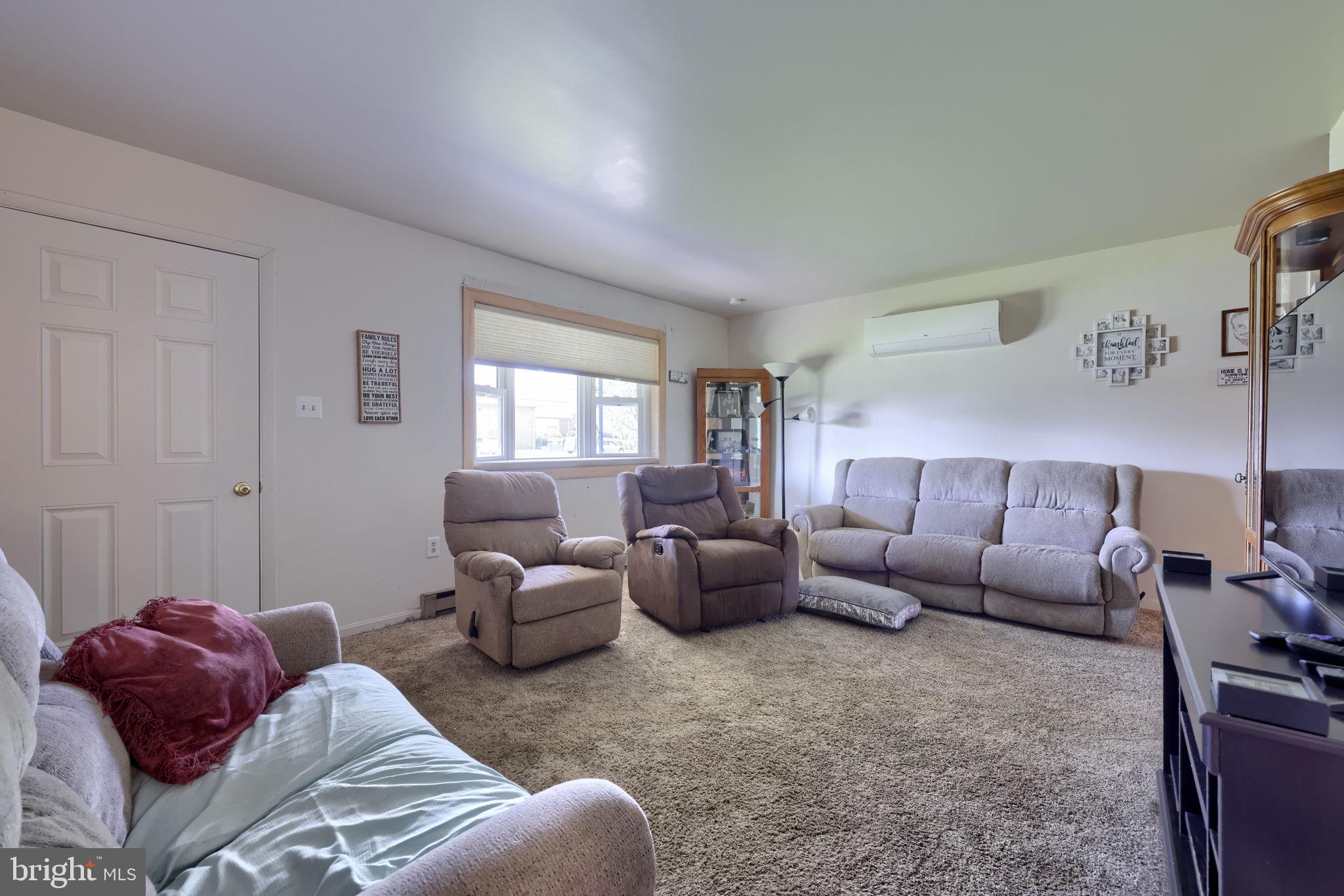 INTERCOURSE - Residential