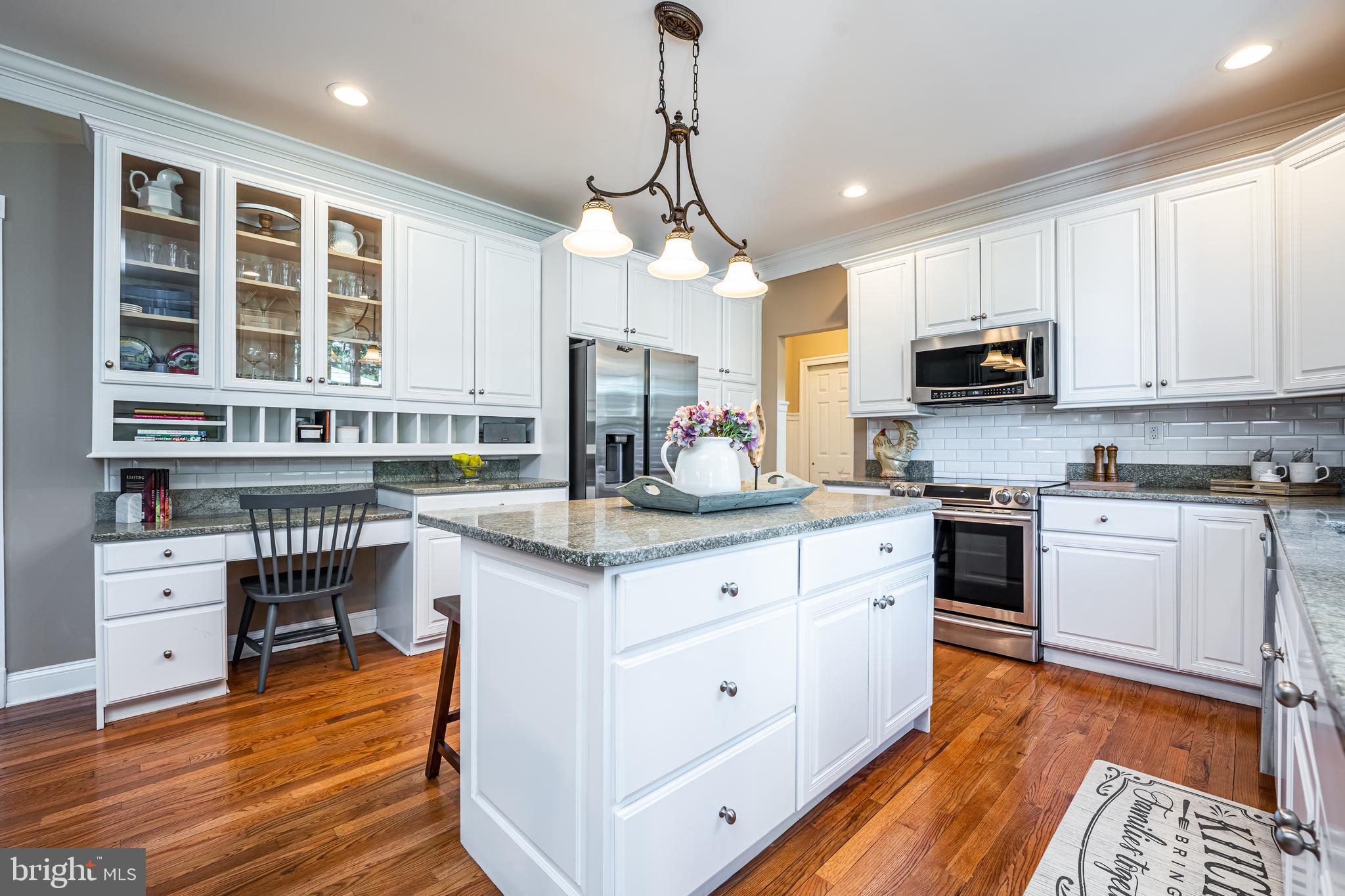 FOX HUNT ESTS - Residential