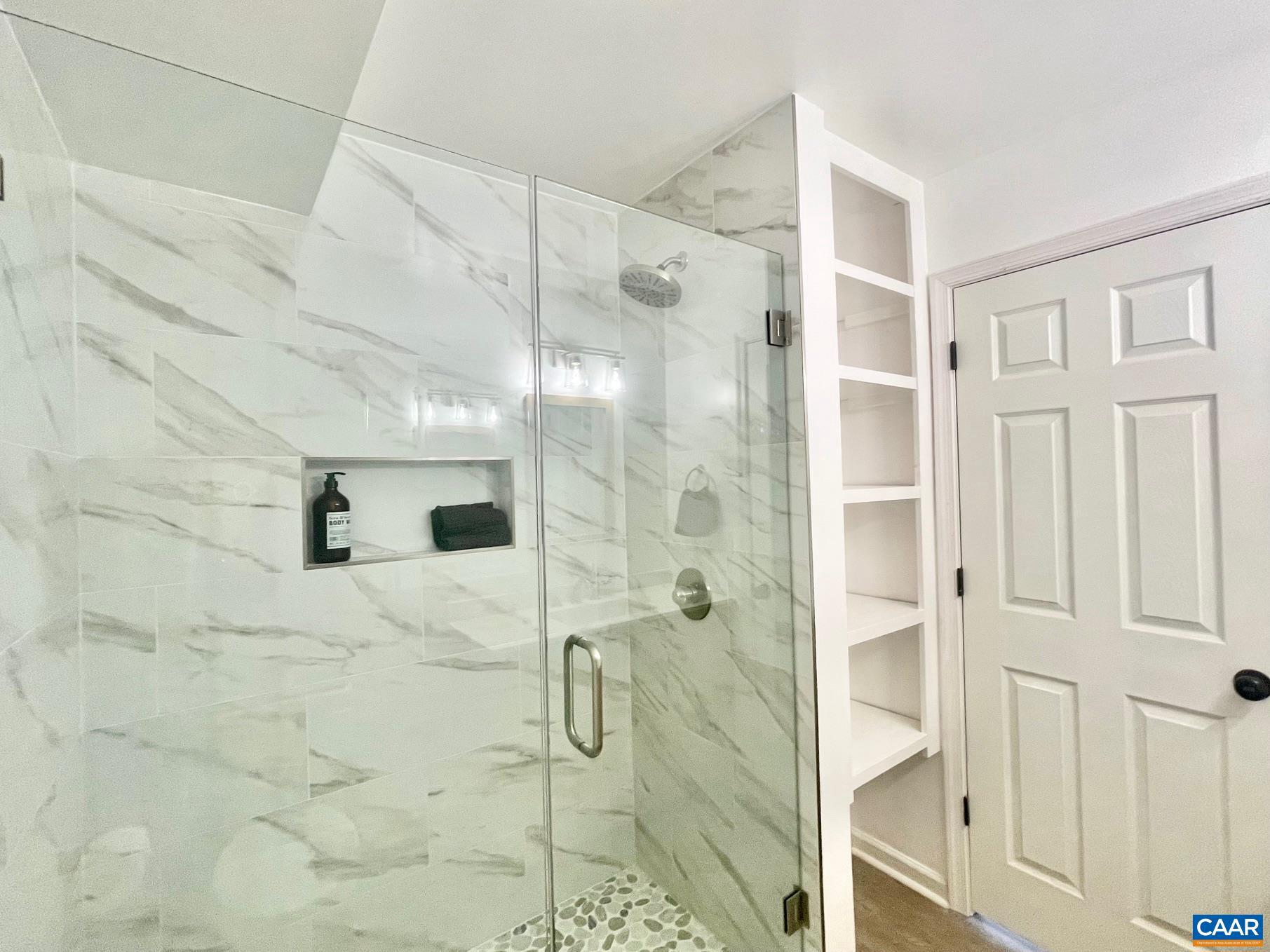 LOCUST MEADOWS - Residential