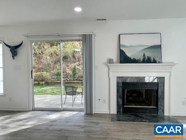 LOCUST MEADOWS - Residential