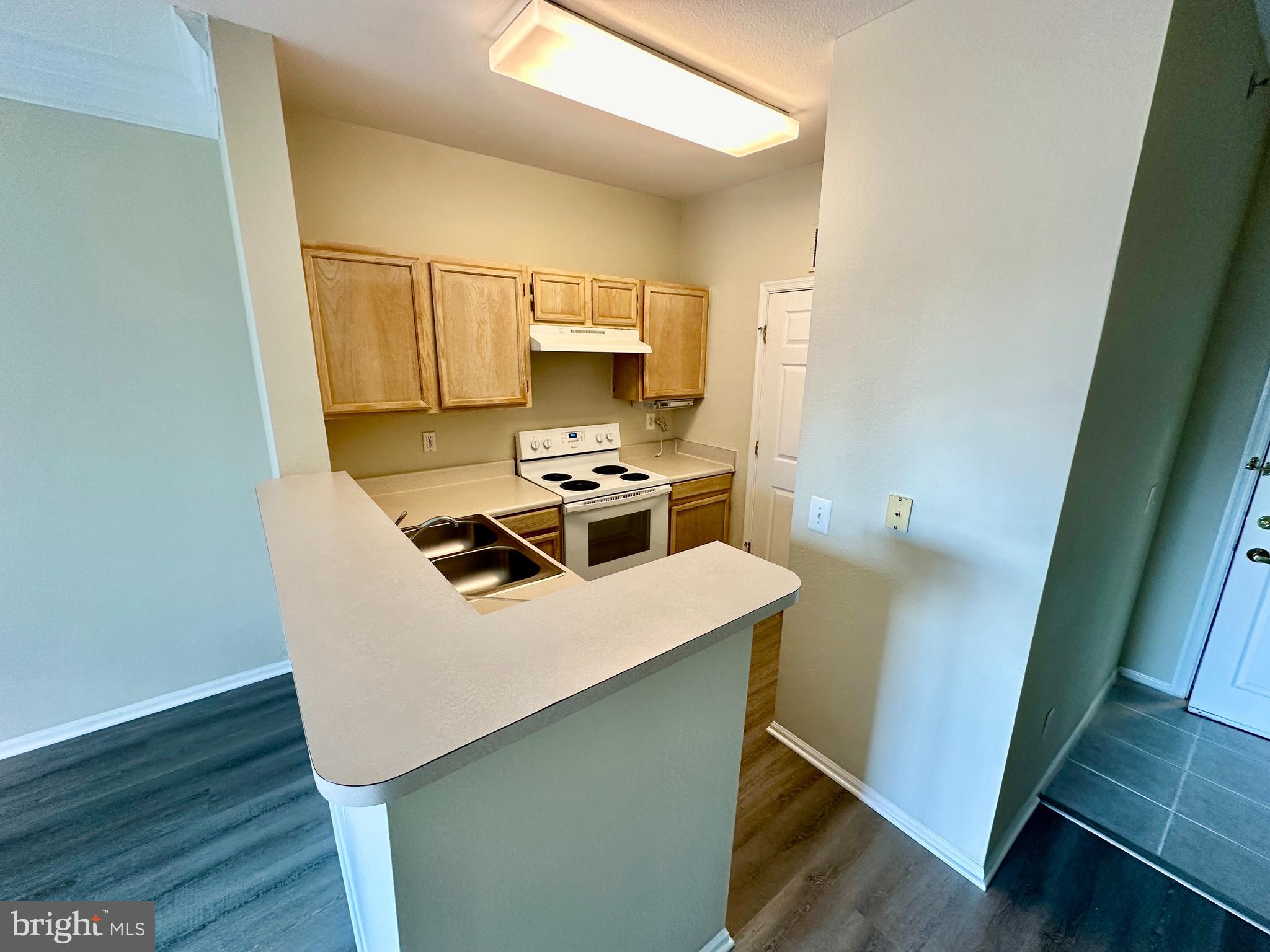 GATES OF MCLEAN - Residential