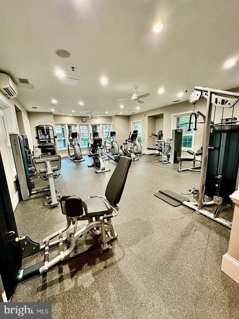 GATES OF MCLEAN - Residential