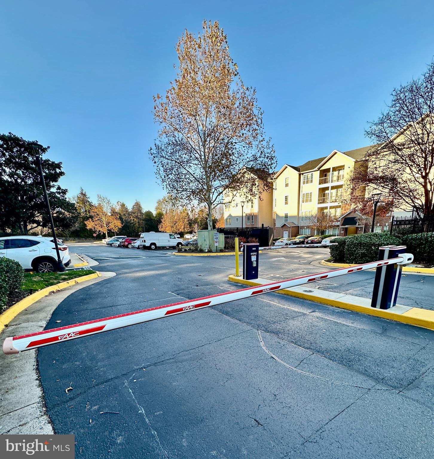 GATES OF MCLEAN - Residential