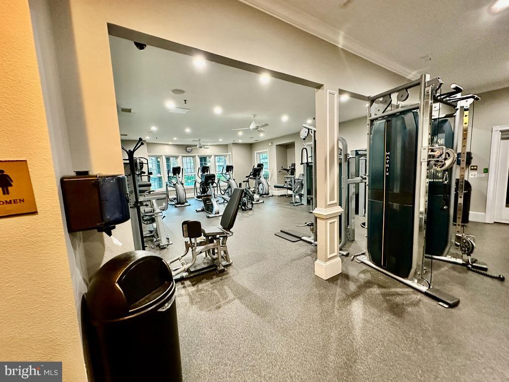 GATES OF MCLEAN - Residential