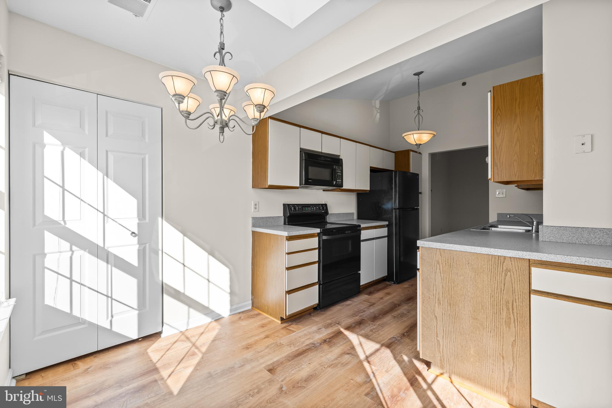 LOVETON FARMS - Residential