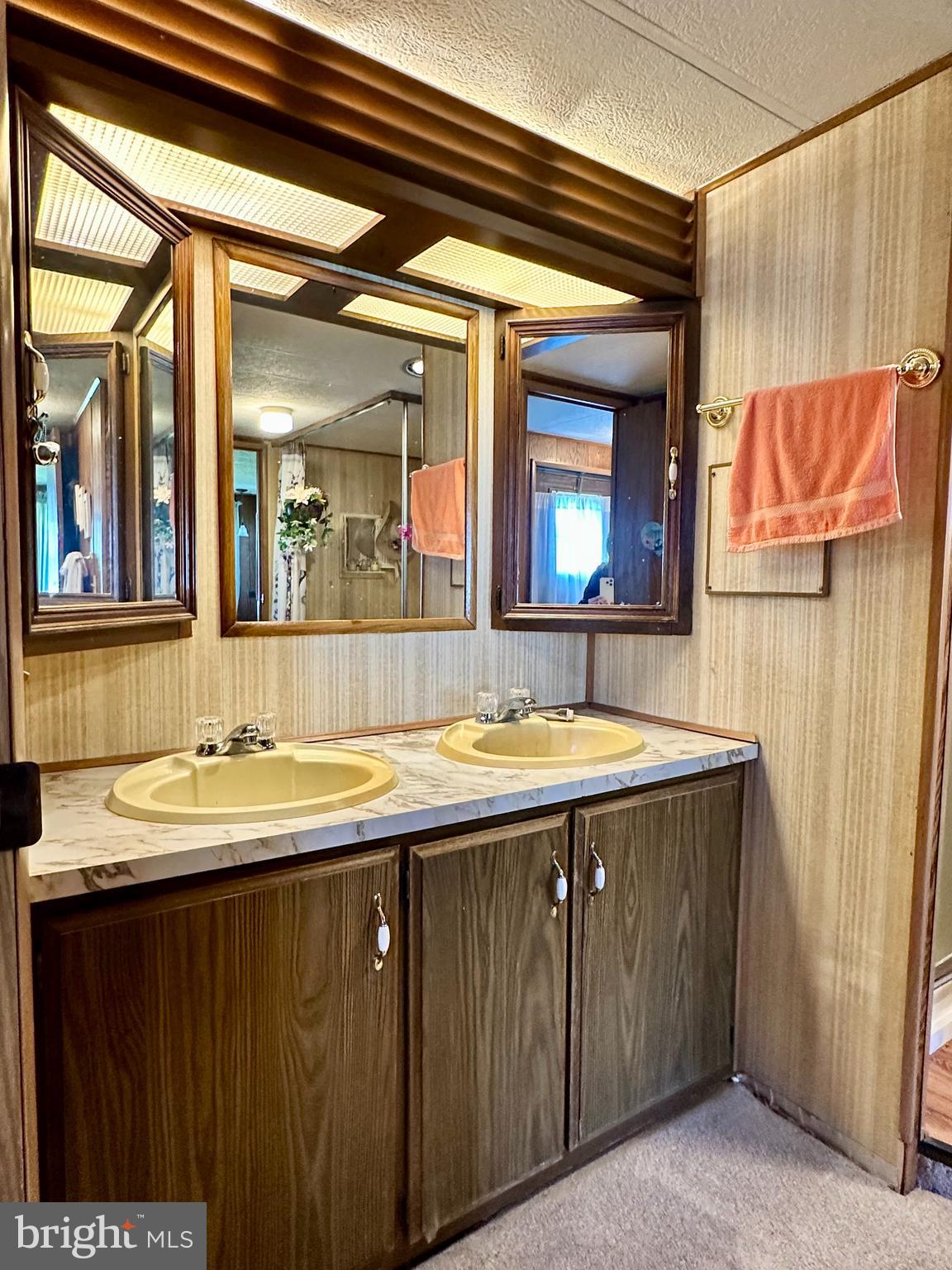 SUNSET ESTATES MHP - Residential