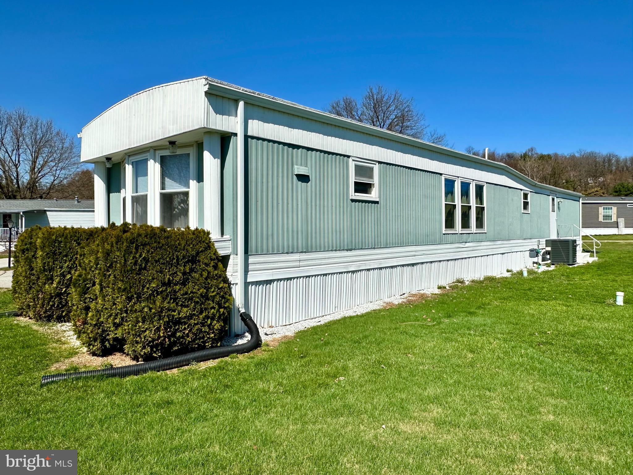 SUNSET ESTATES MHP - Residential