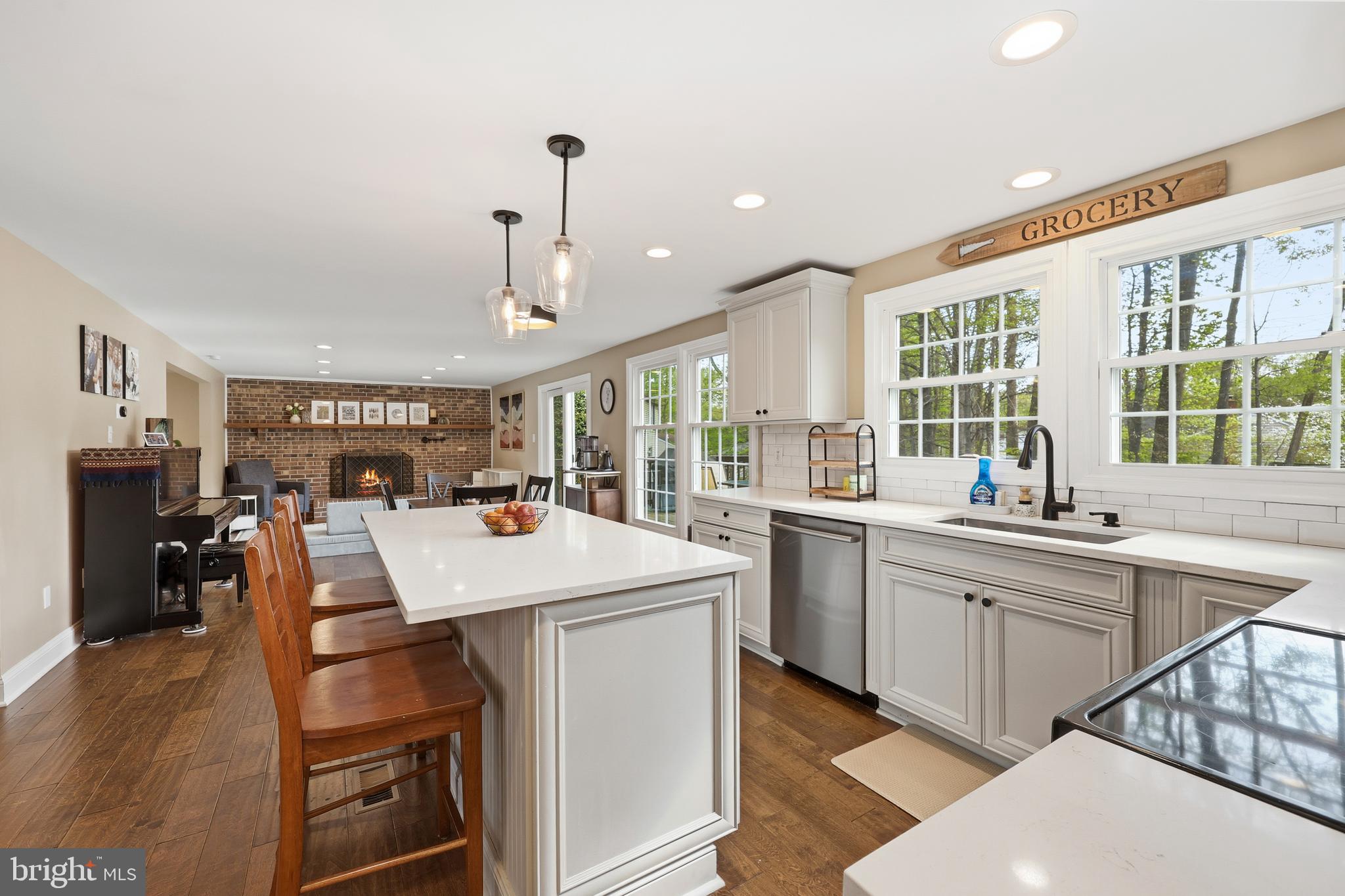 SHANNON STATION - Residential