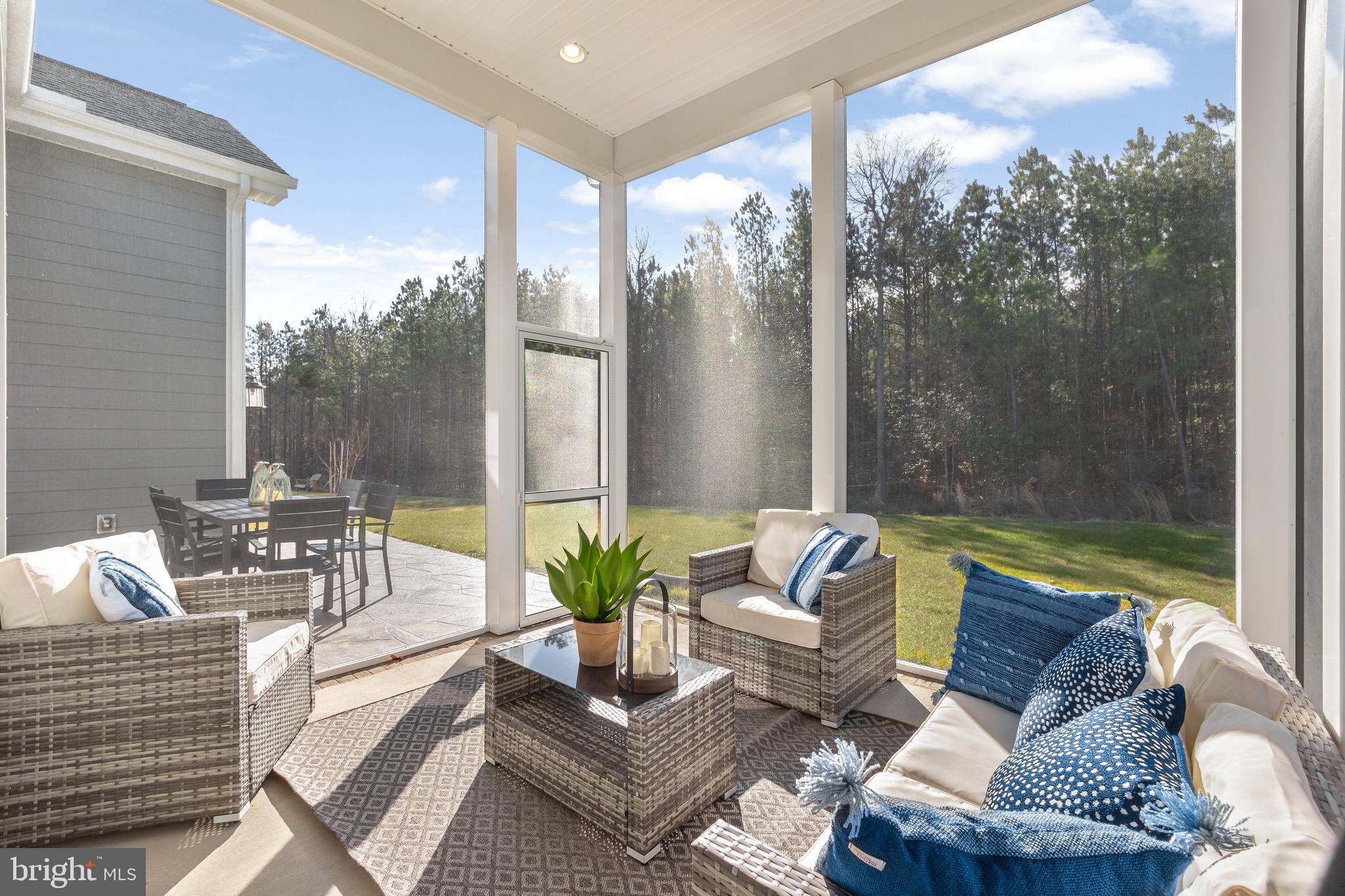 LIGHTSHIP COVE - Residential