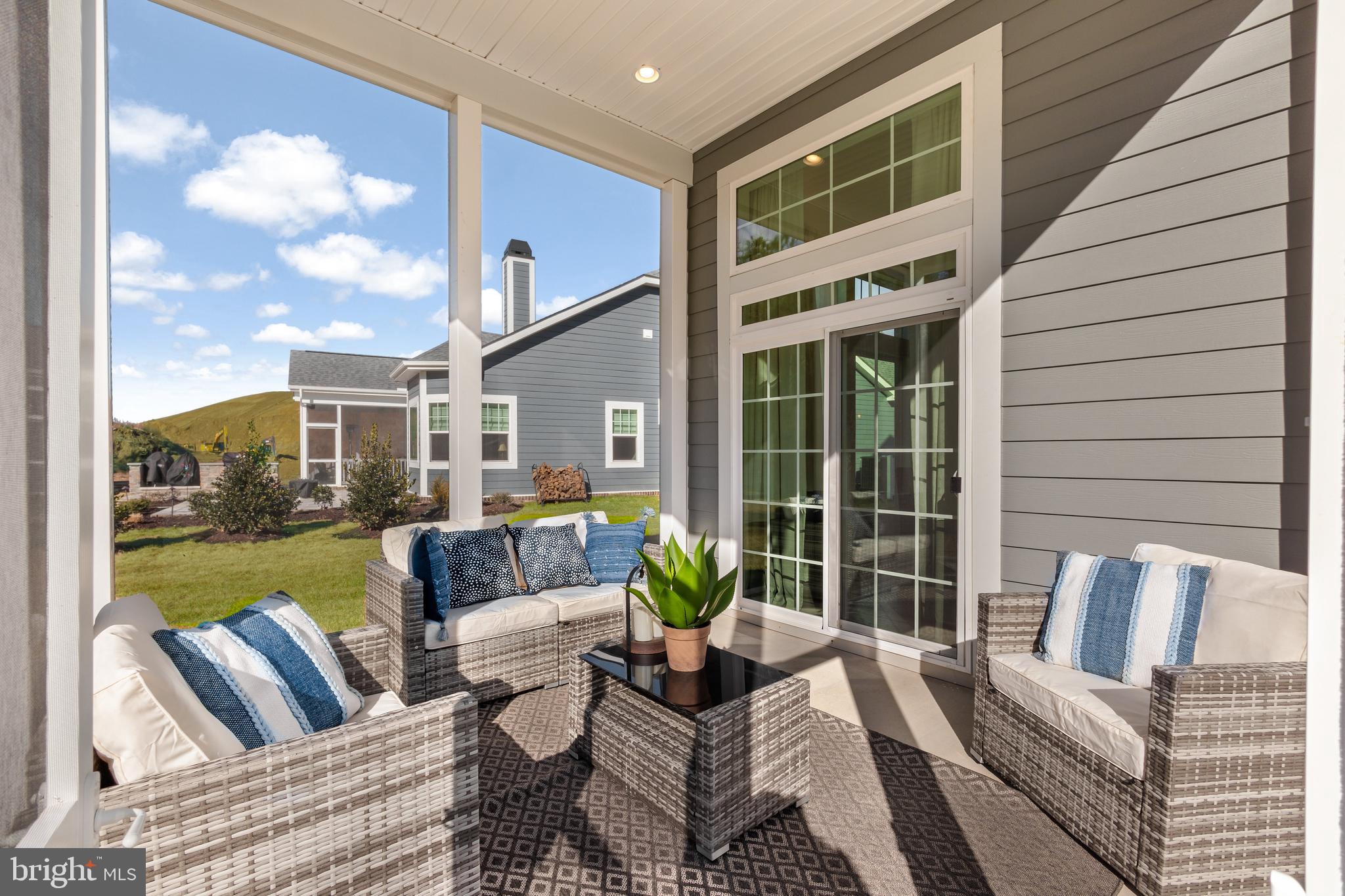 LIGHTSHIP COVE - Residential