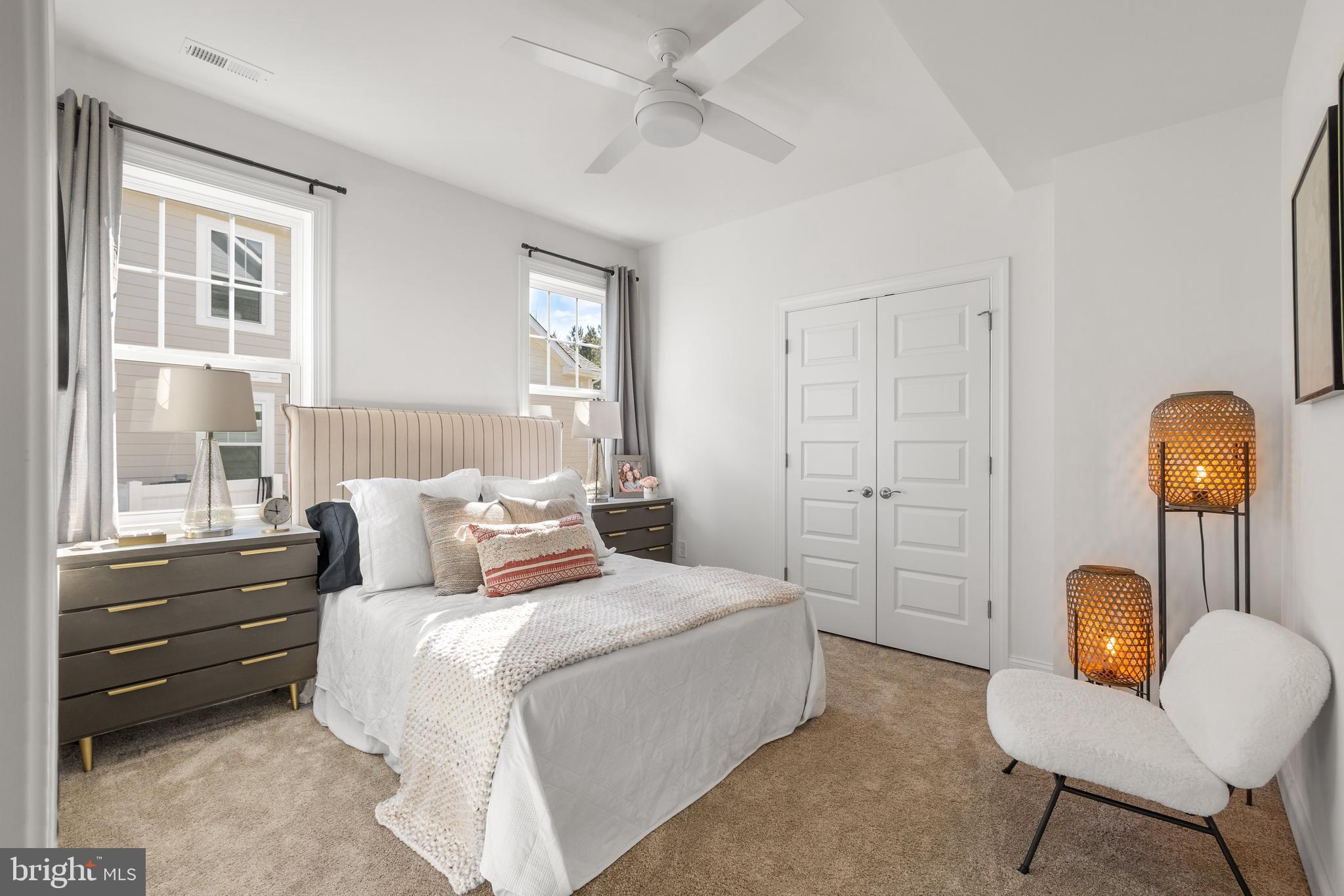 LIGHTSHIP COVE - Residential