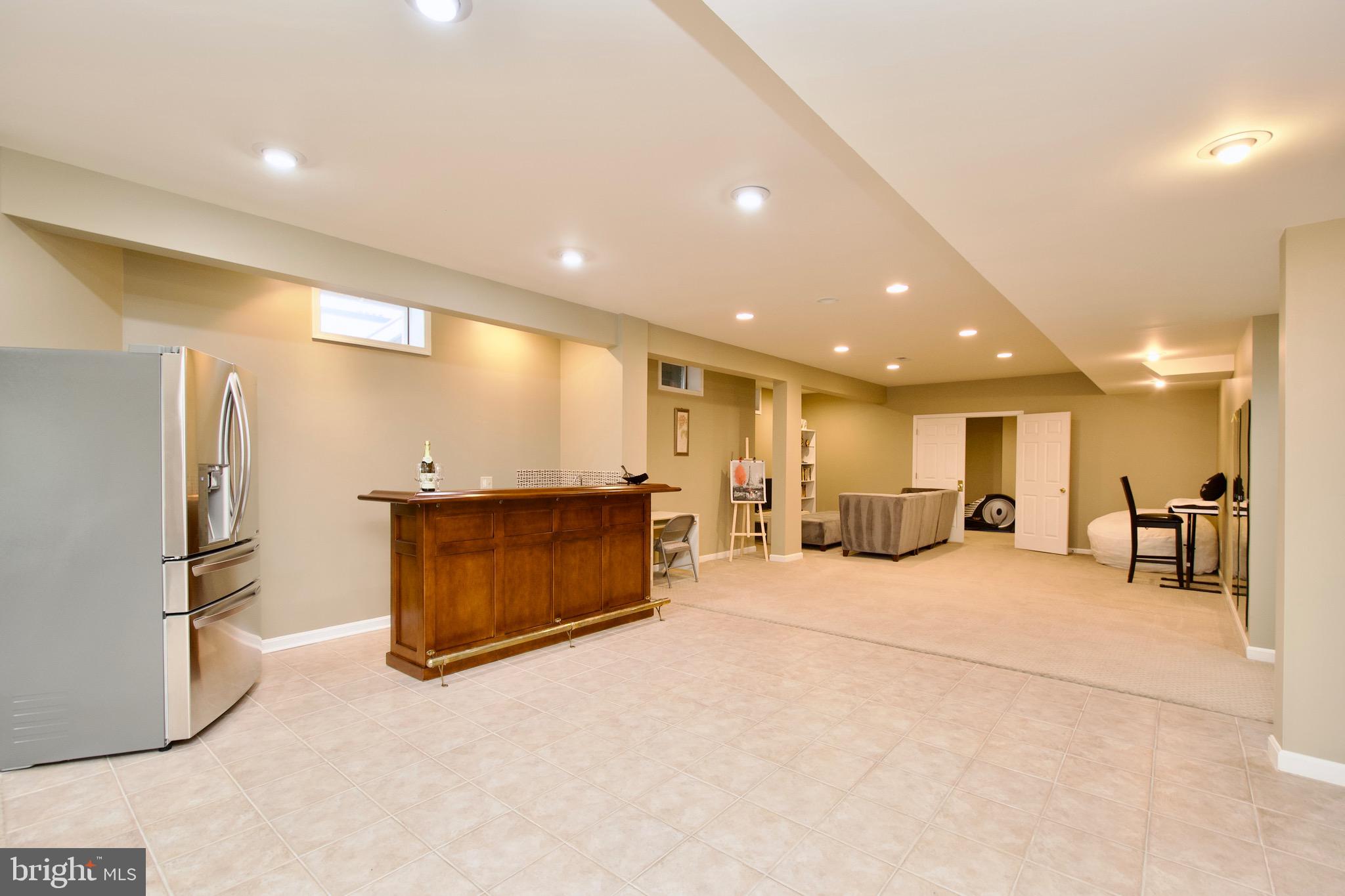 HUNTER MILL ESTATES - Residential