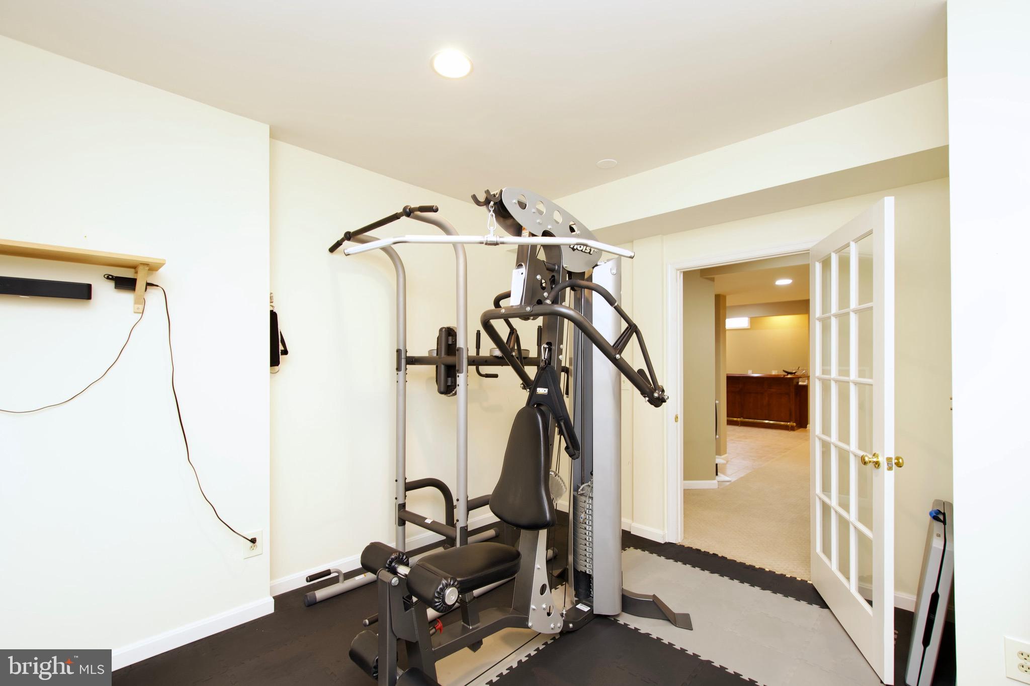 HUNTER MILL ESTATES - Residential