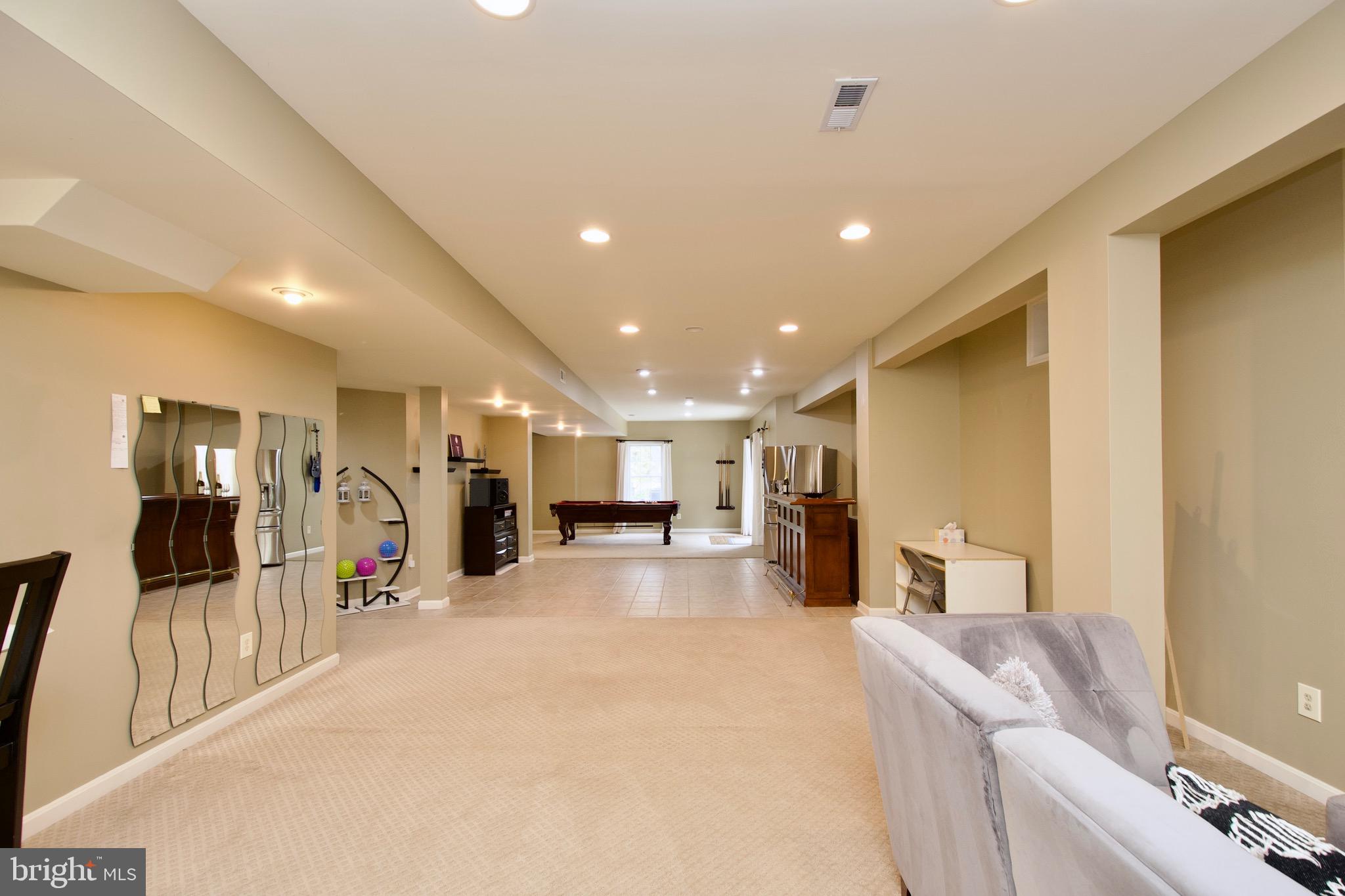 HUNTER MILL ESTATES - Residential