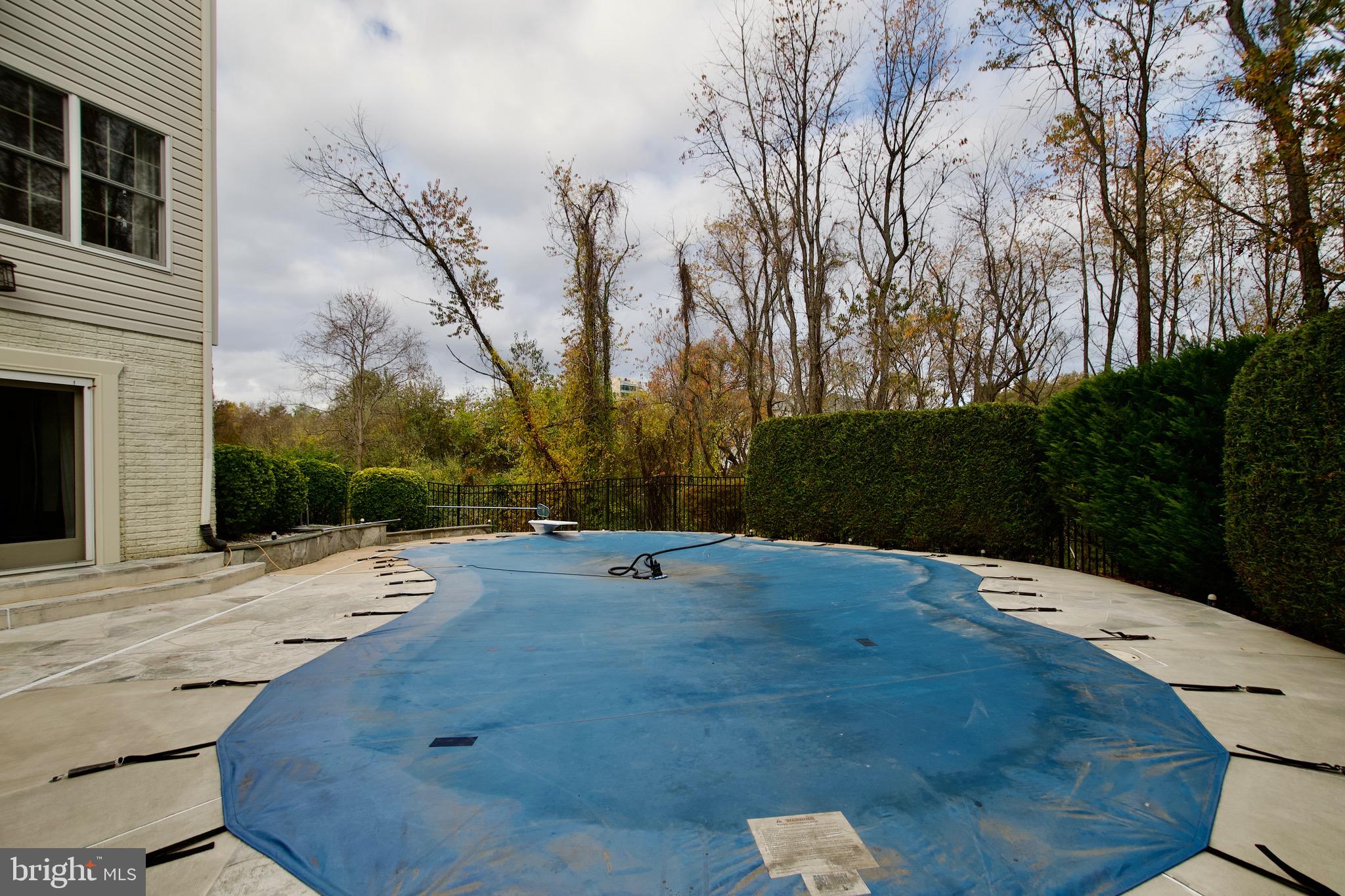 HUNTER MILL ESTATES - Residential