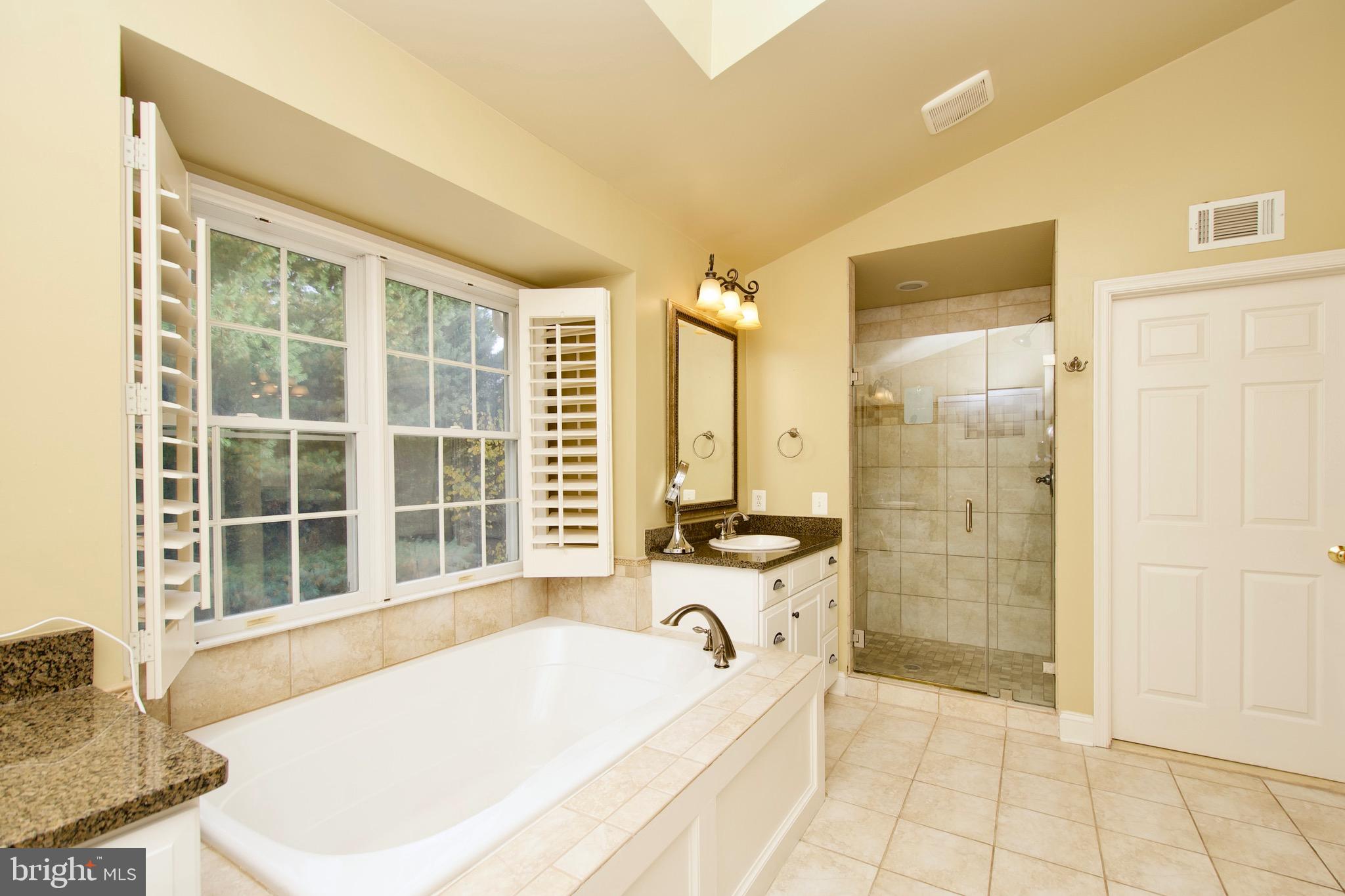 HUNTER MILL ESTATES - Residential