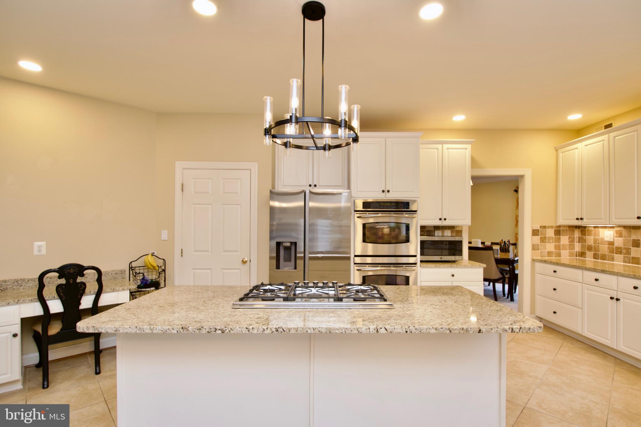 HUNTER MILL ESTATES - Residential