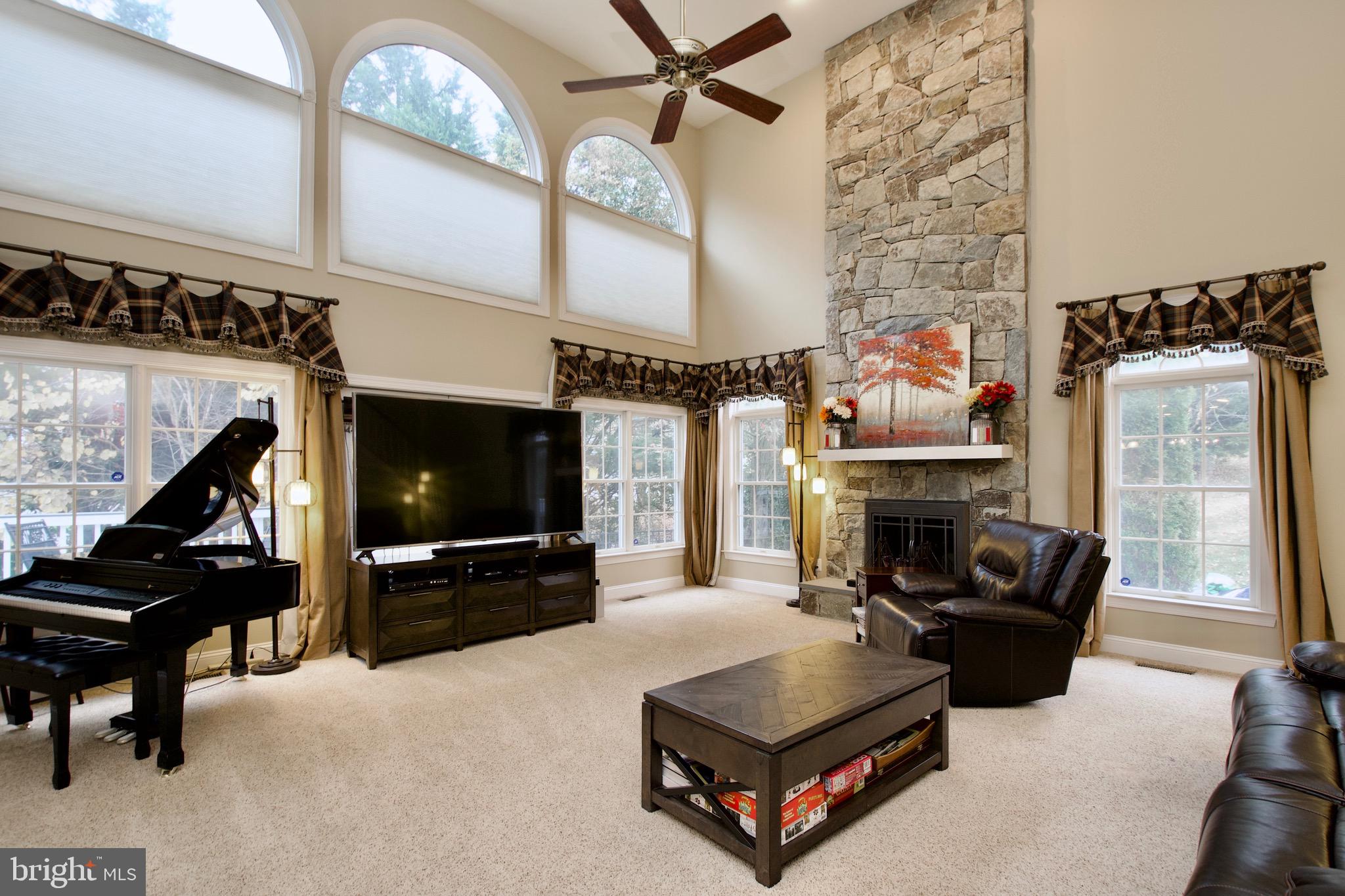 HUNTER MILL ESTATES - Residential