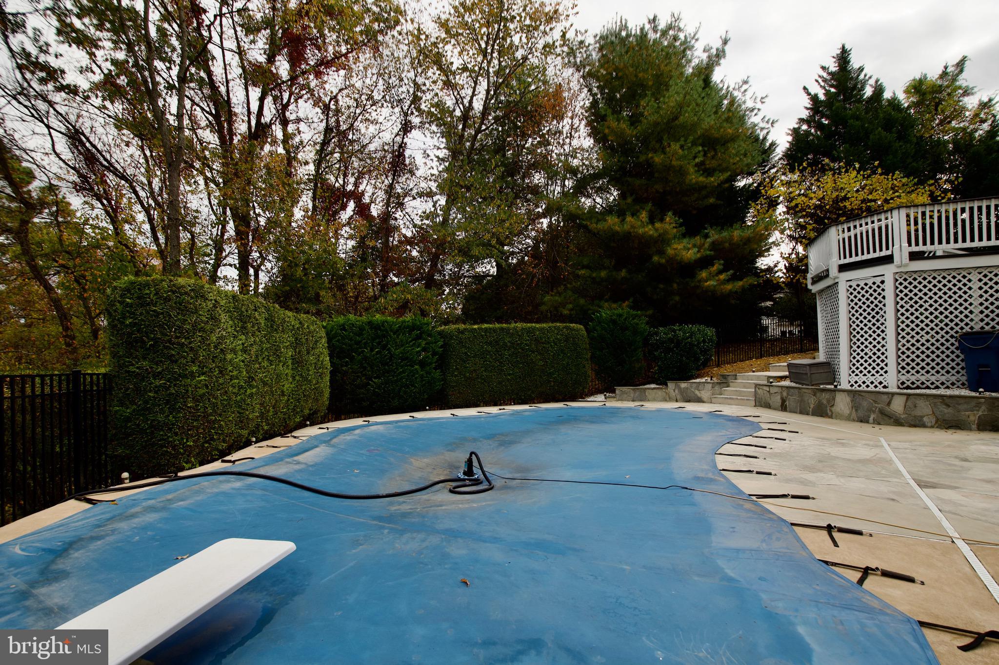 HUNTER MILL ESTATES - Residential