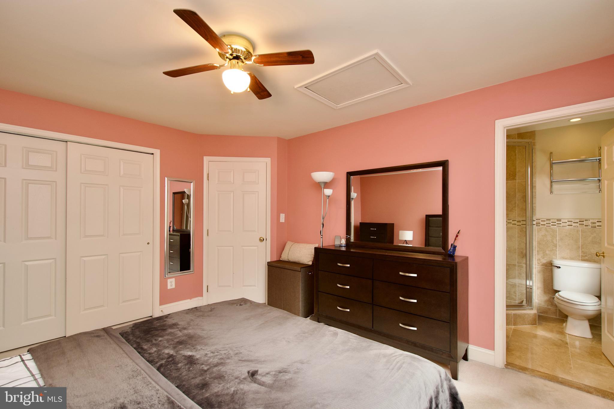 HUNTER MILL ESTATES - Residential