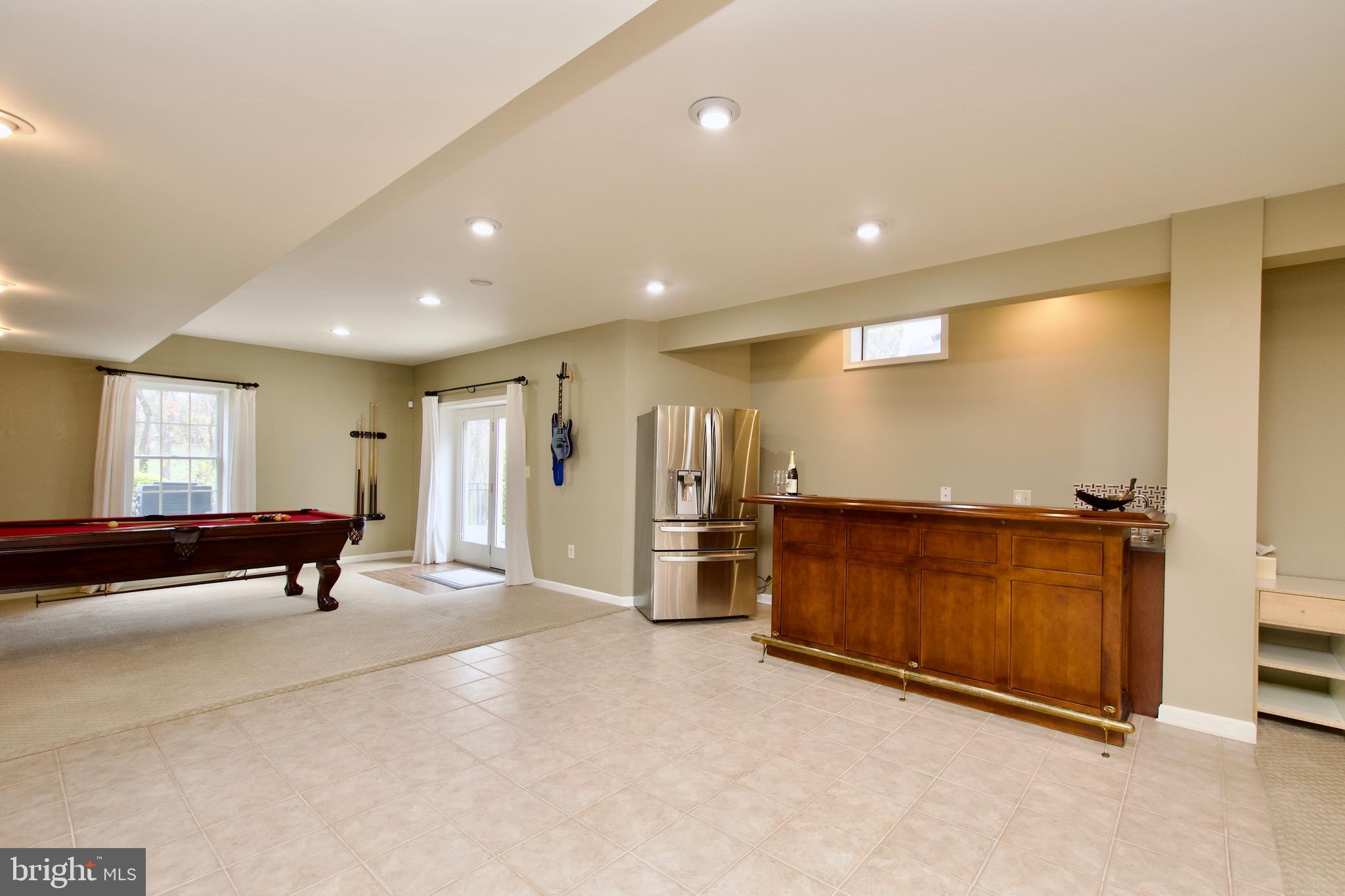 HUNTER MILL ESTATES - Residential