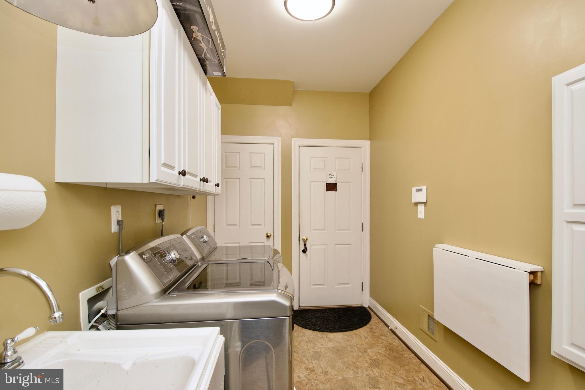 HUNTER MILL ESTATES - Residential