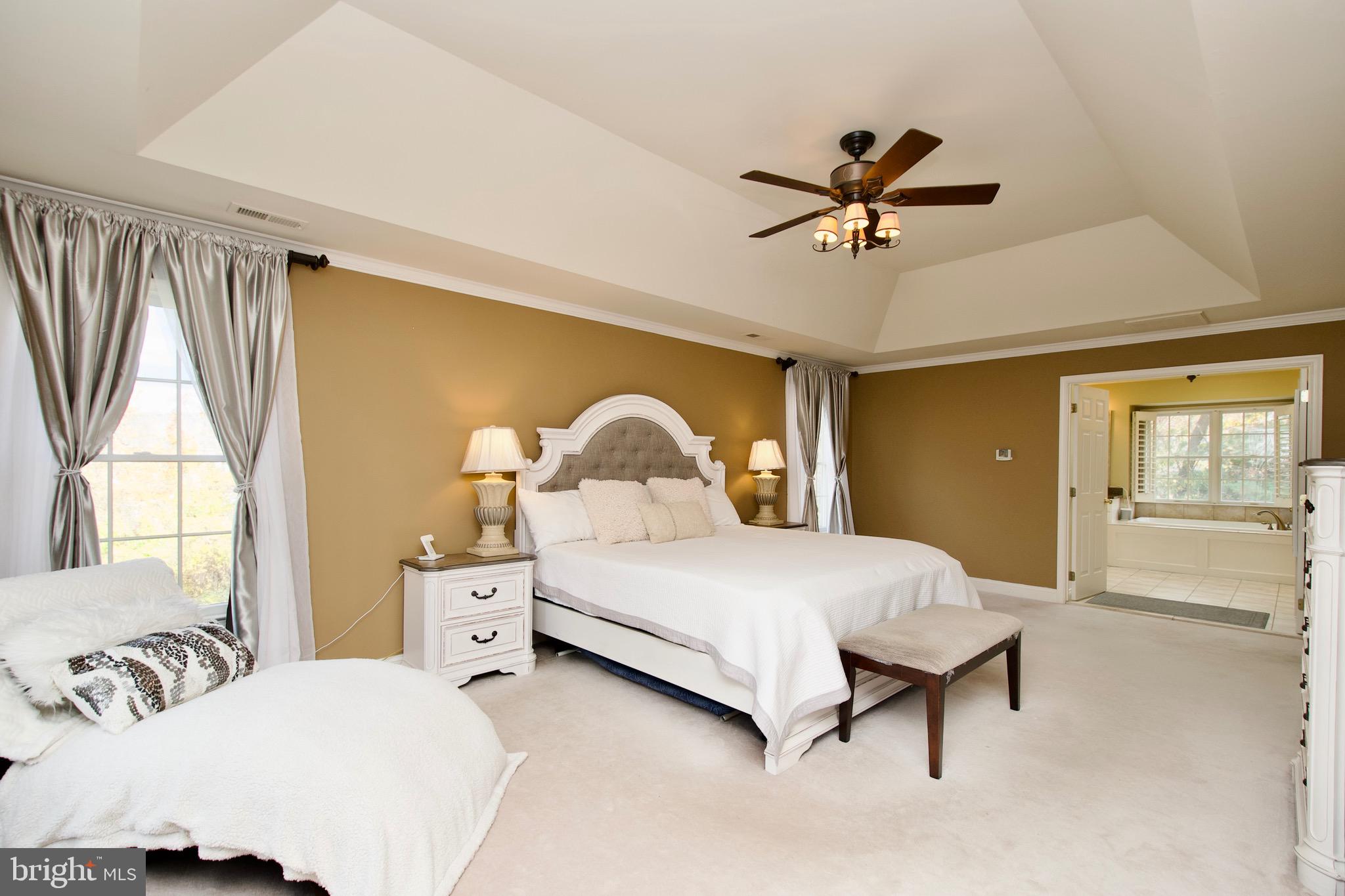 HUNTER MILL ESTATES - Residential