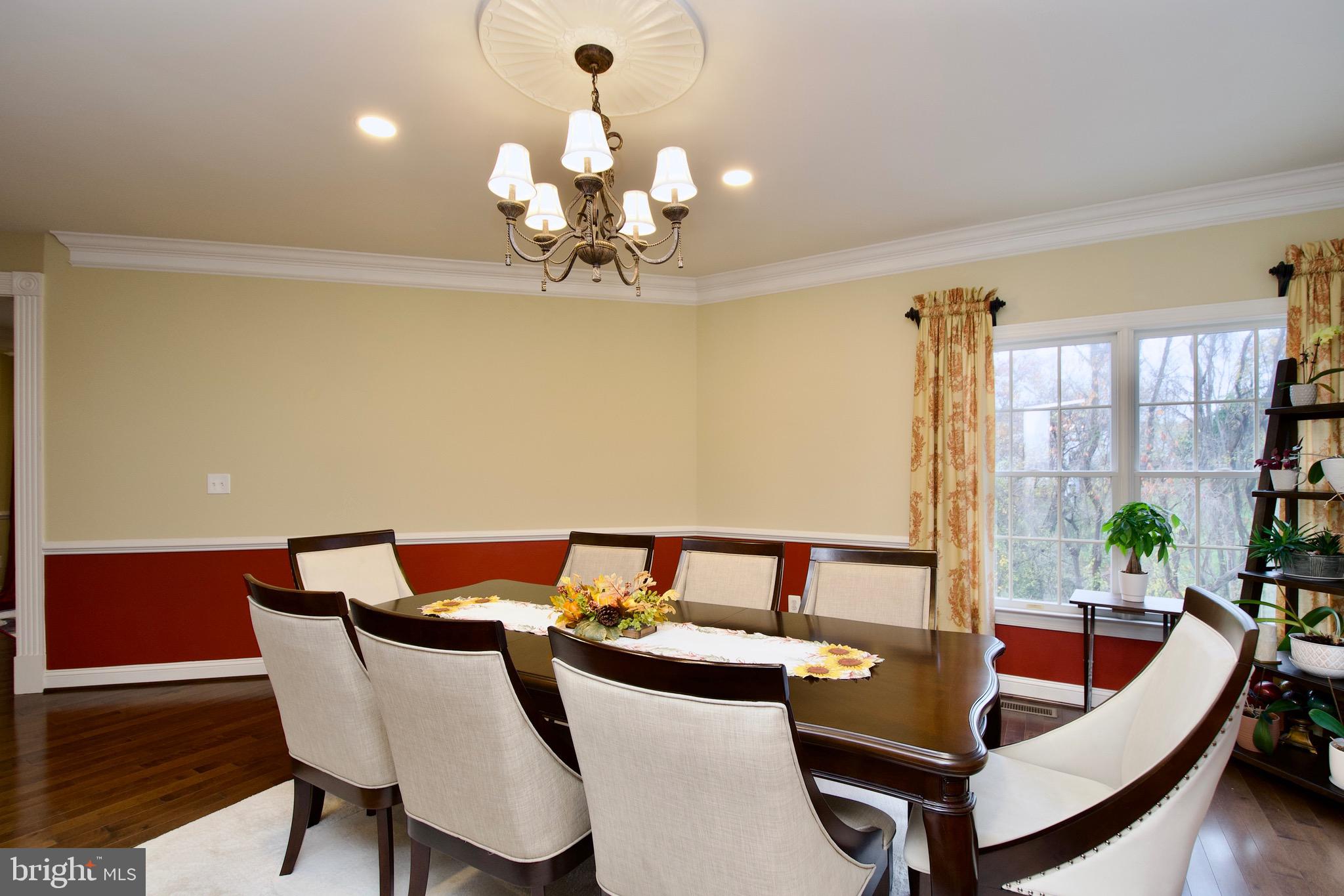 HUNTER MILL ESTATES - Residential